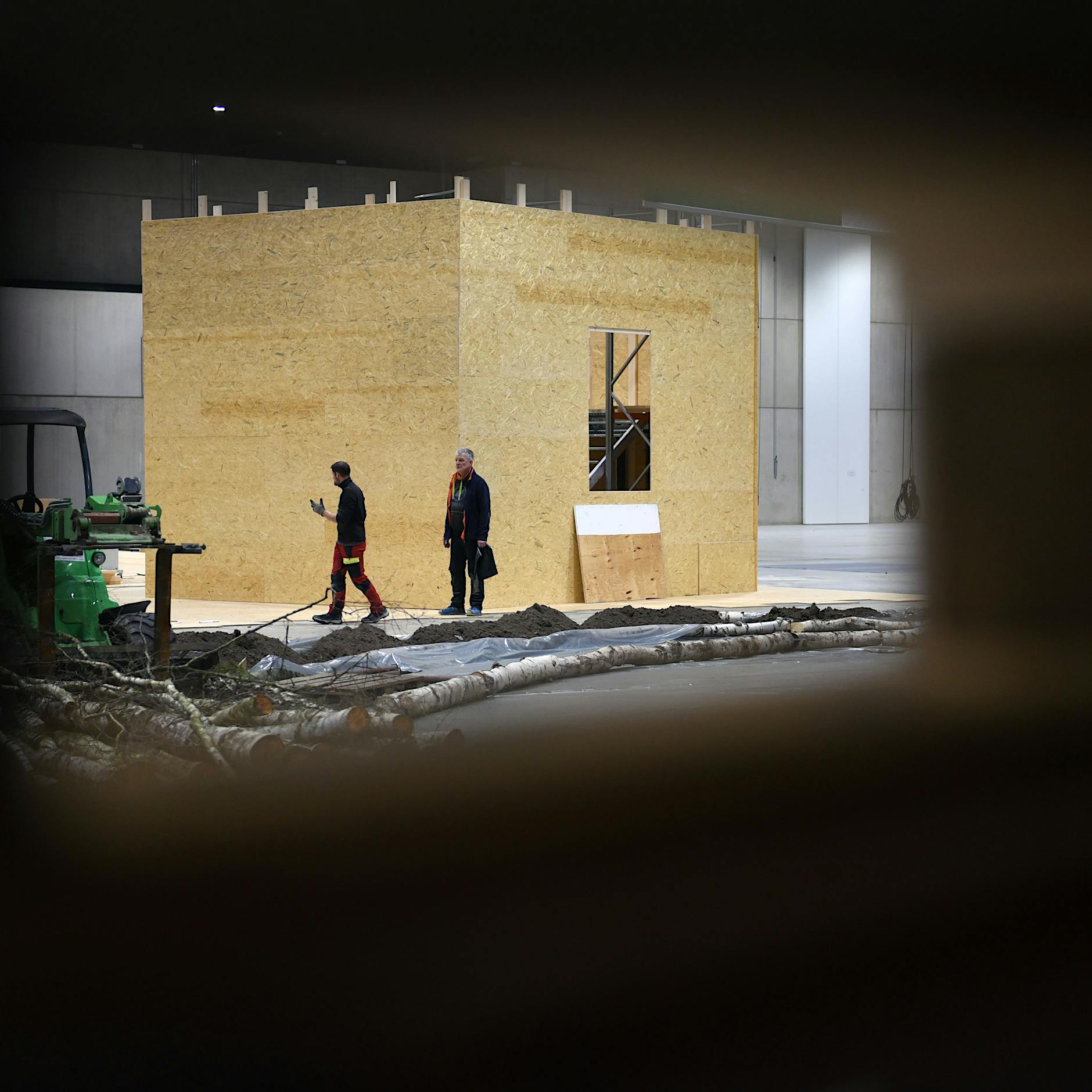 Beim Aufbau der Grünen Woche: In jeder Messehalle wächst eine kleine Stadt