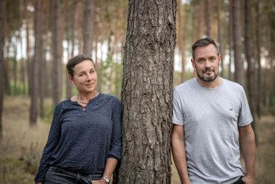 Sie schreiben aus zwei Perspektiven: Juli Zeh und Simon Urban. 