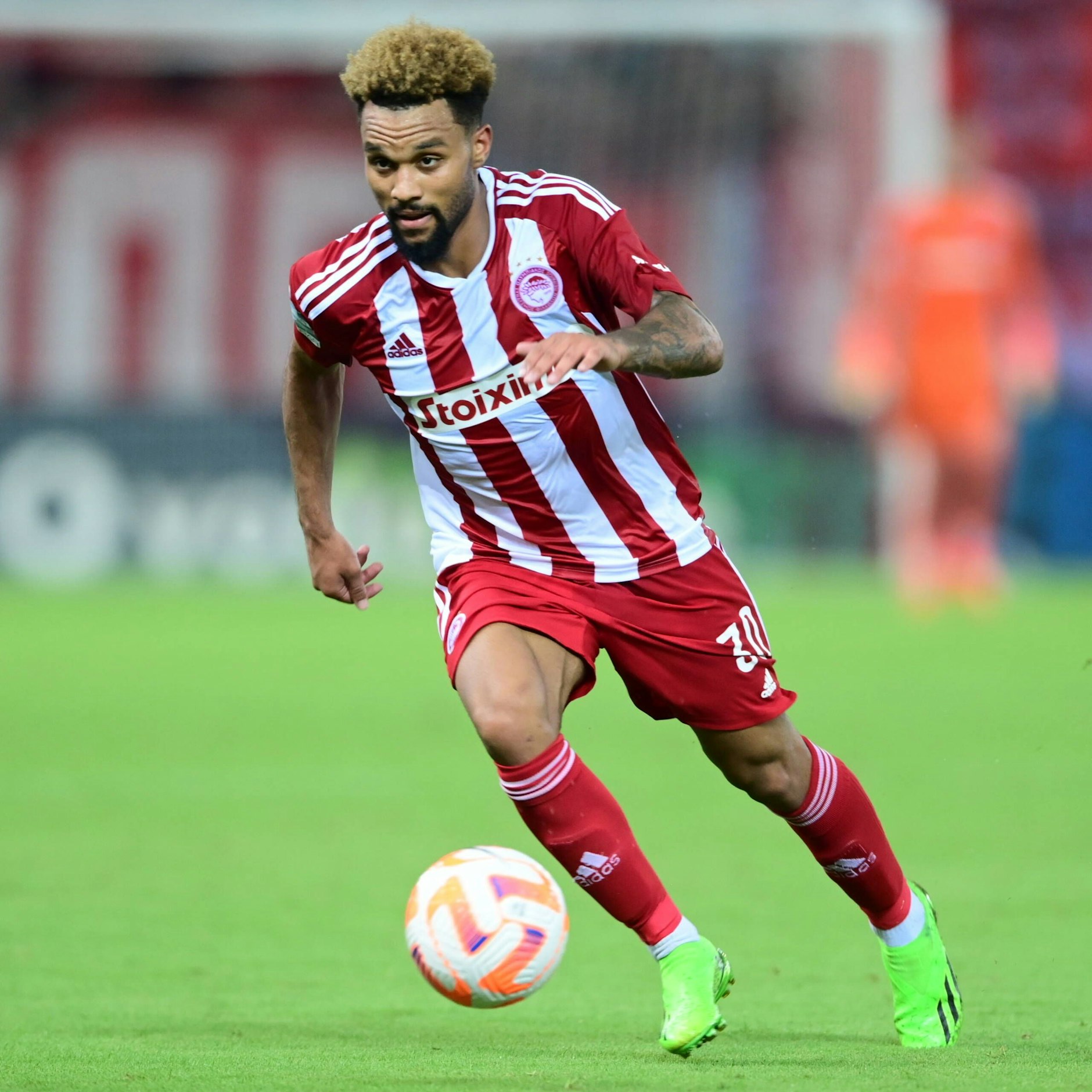 Der US-Amerikaner Konrad de la Fuente sucht einen neuen Verein. Momentan spielt er bei Olympiakos Piräus.