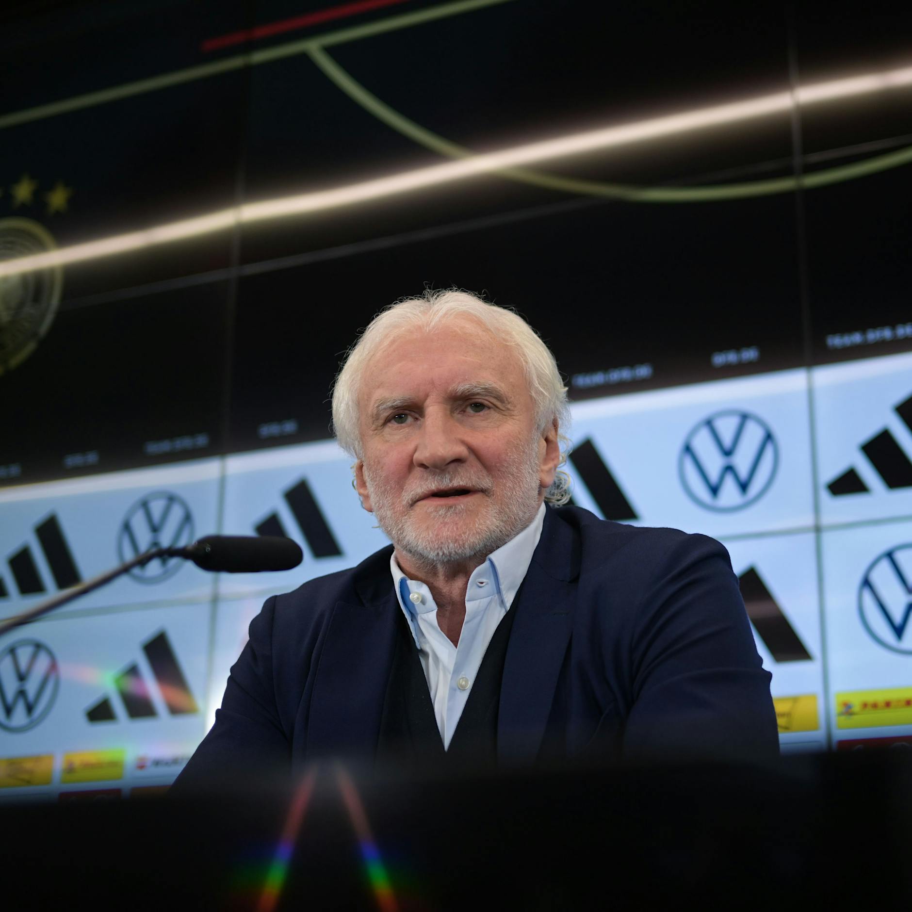 Liebling Rudi Völler ist der neue DFB-Retter: Waldi, stell’ schon mal das Weizenbier kalt …