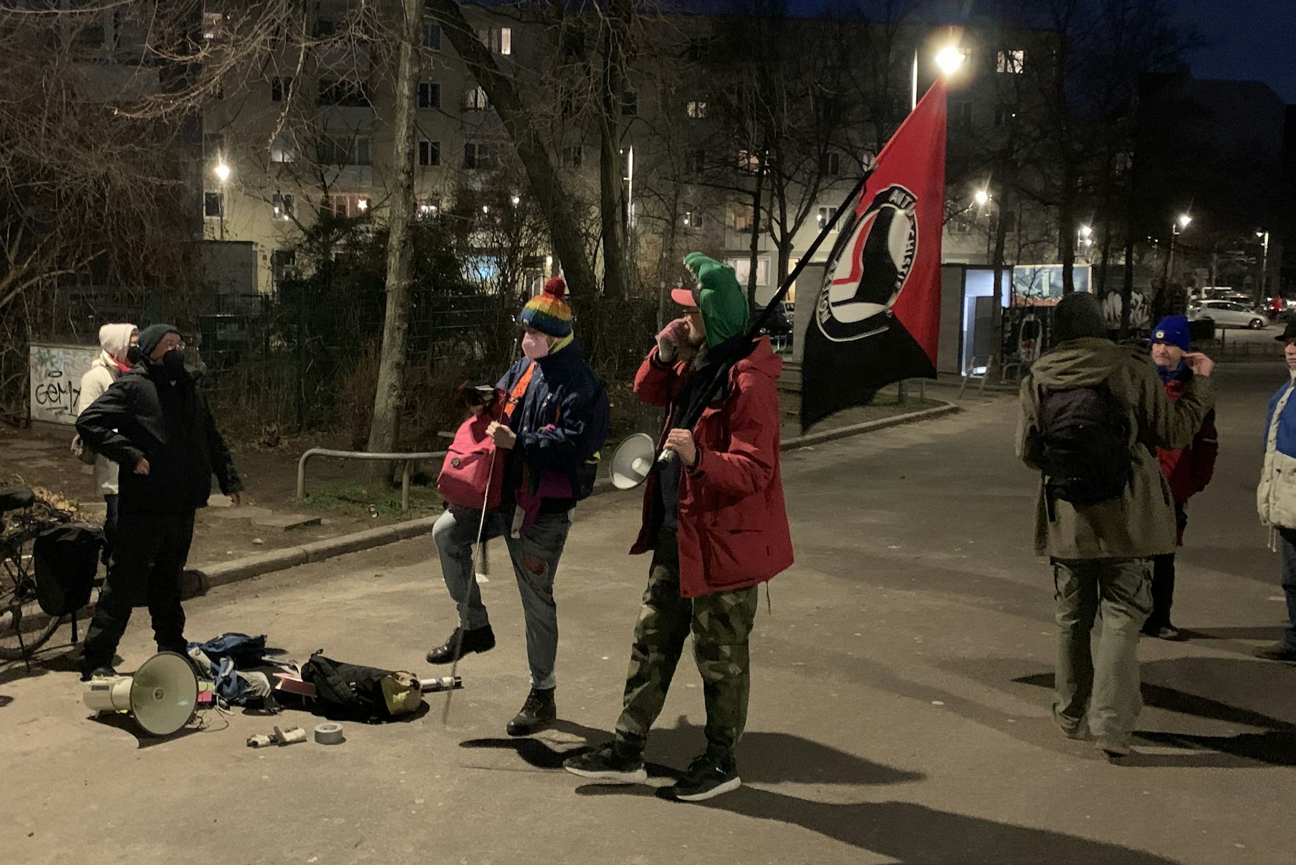 „Schnappi“ hat die Gegen-Demo angemeldet.