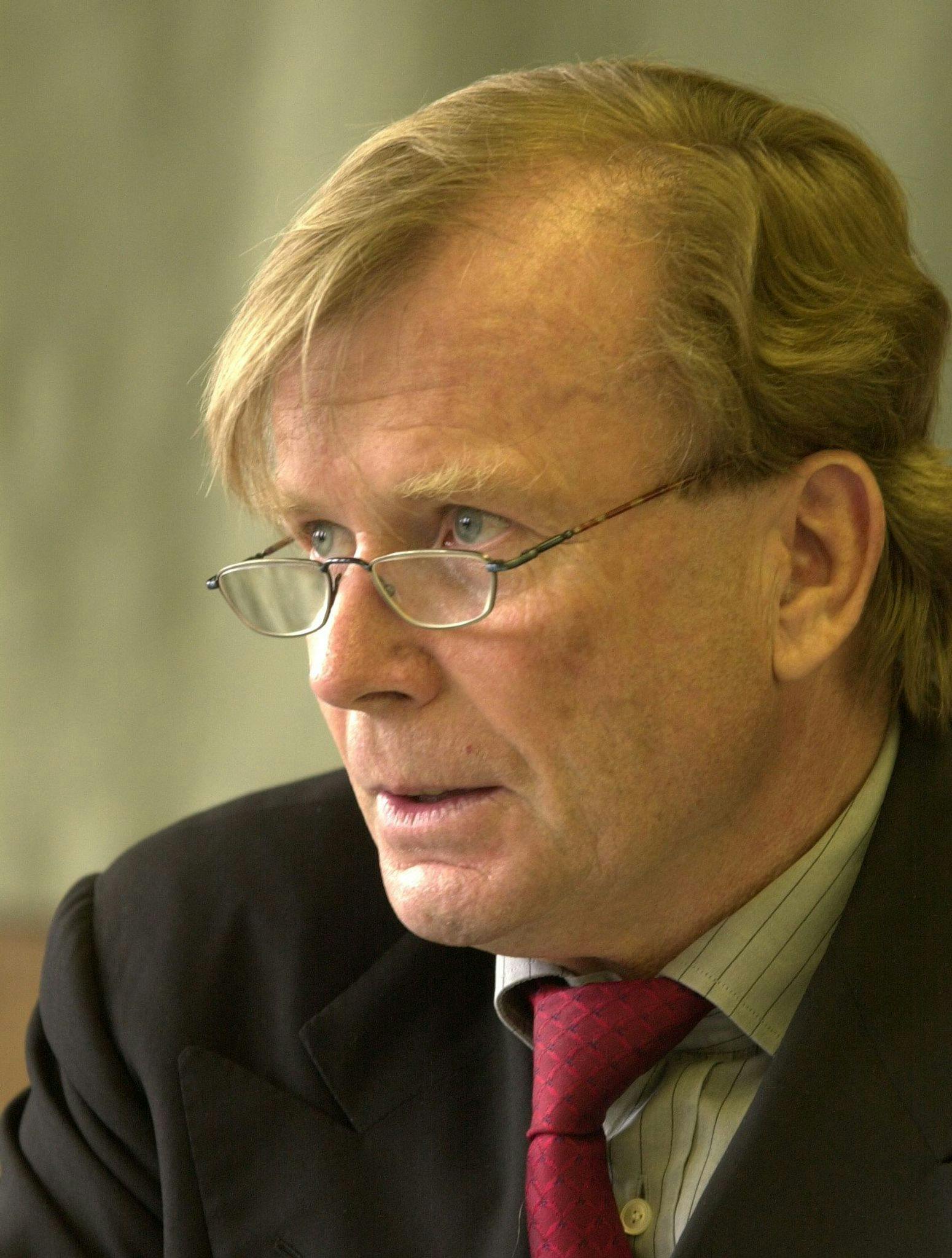 ARCHIV - Der emeritierte Herzchirurg Bruno Reichart 80 Jahre alt.