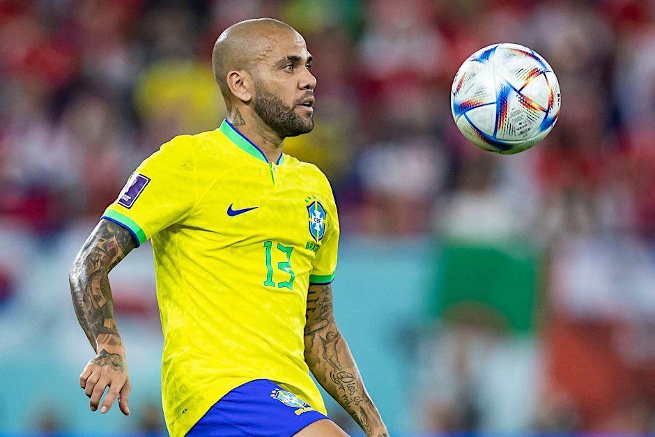 Routinier Dani Alves war bei der WM in Katar für Brasilien im Einsatz.