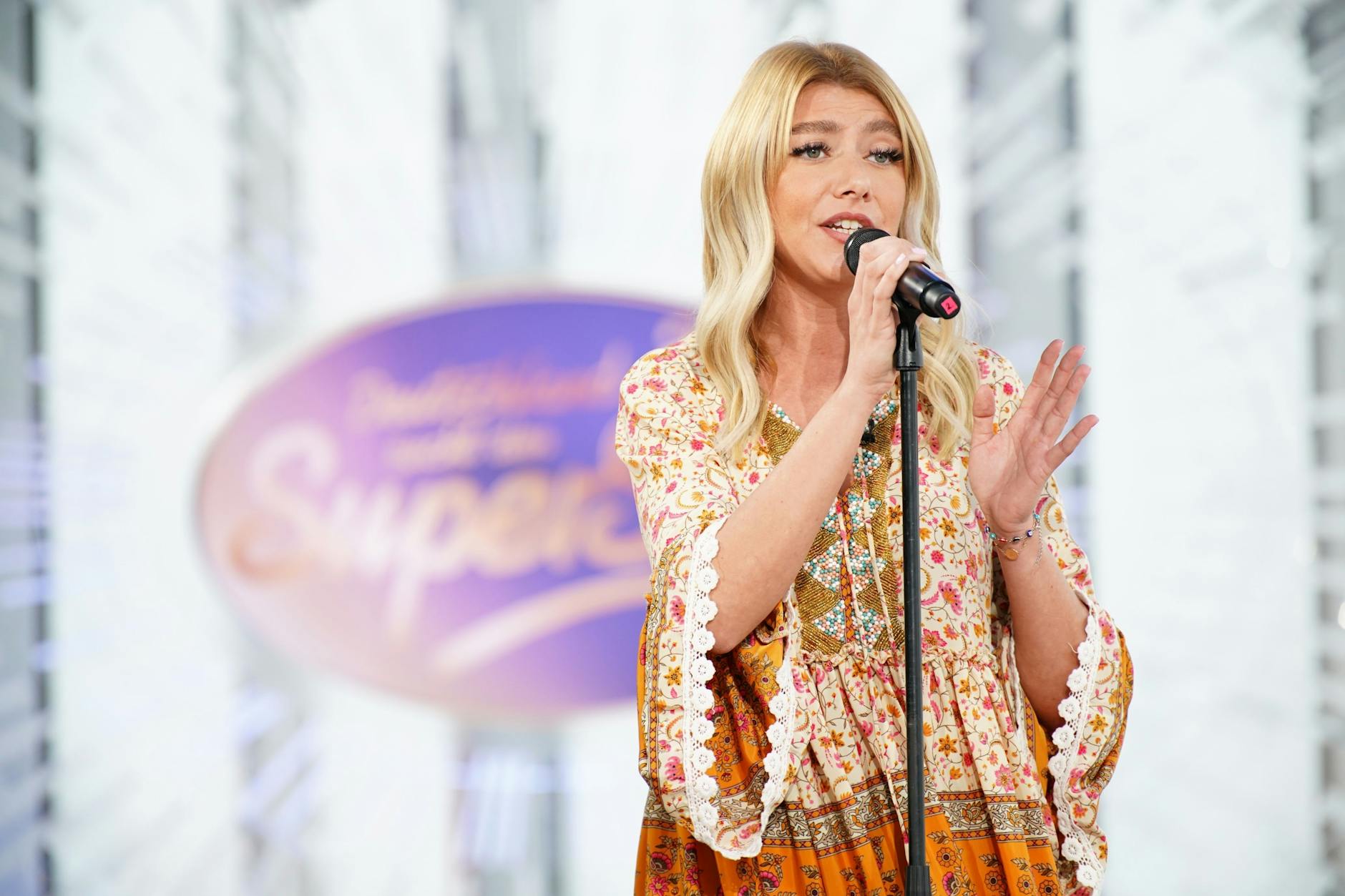 Olga LEvit aus Berlin will es mit einem Song von Whitney Houston bei Deutschland sucht den Superstar probieren.