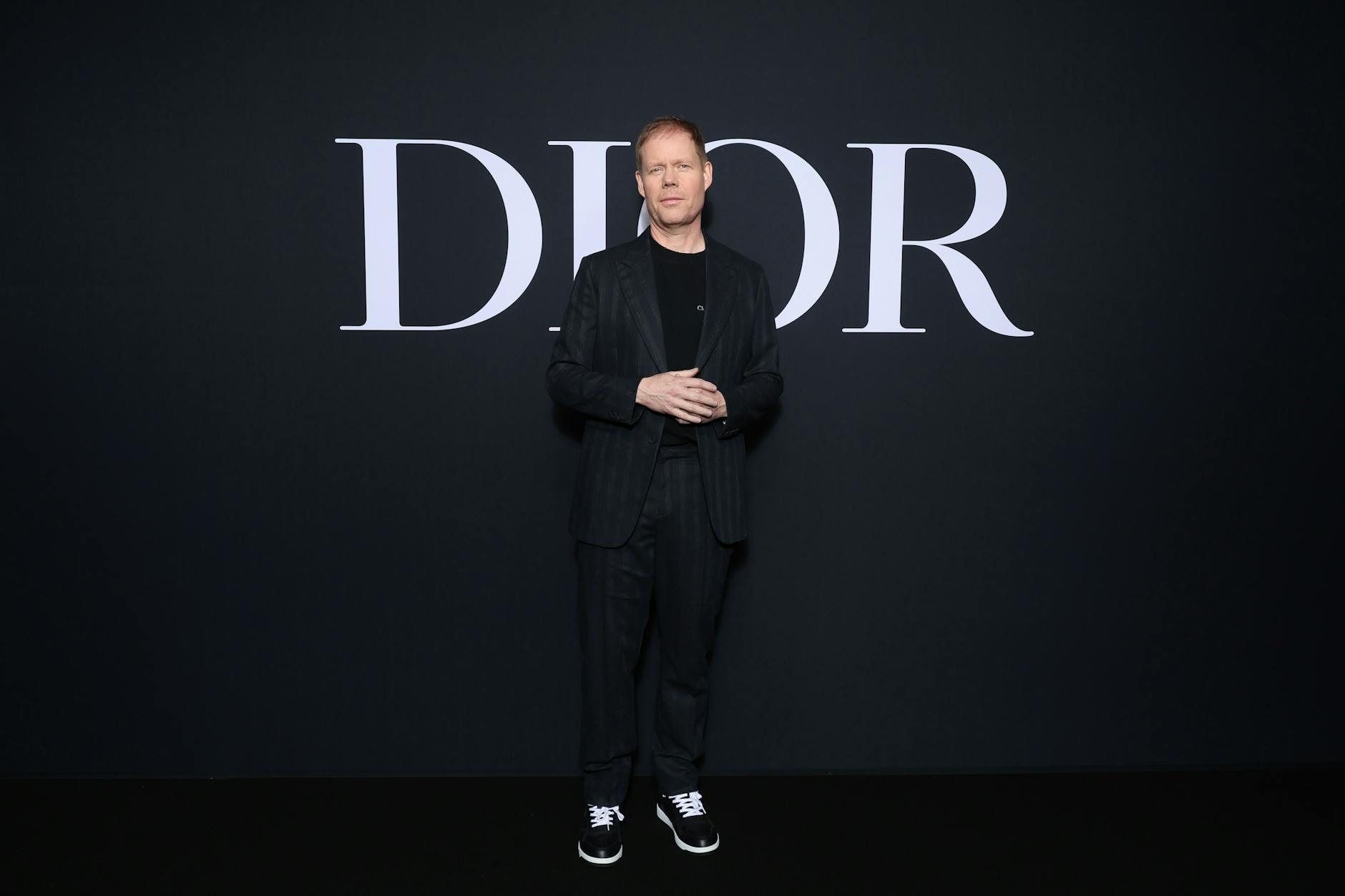Der britische Komponist Max Richter lebte auch mal in Berlin. Sein Werk bewegt sich zwischen Club und Klassik, er steuerte die Musik für die Dior-Show bei. Derzeit lebt er in Oxfordshire in England.