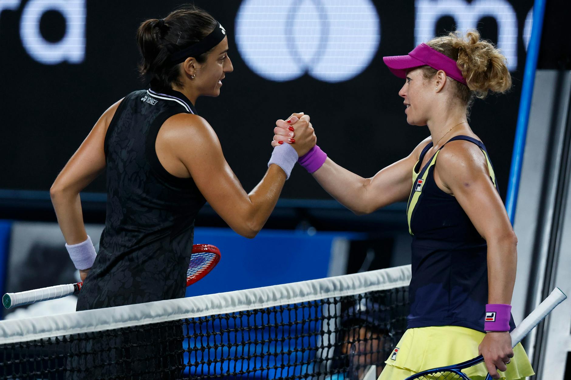 Laura Siegemund (r.) musste sich Caroline Garcia knapp geschlagen geben.