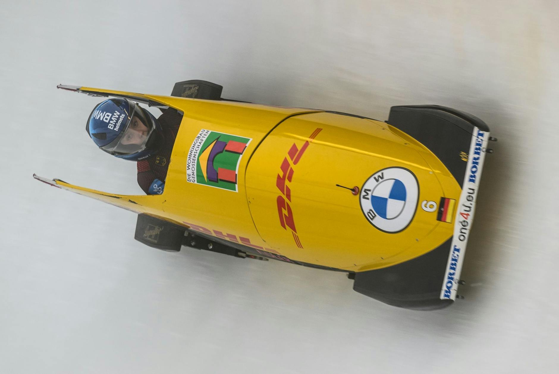 Laura Nolte rast in Altenberg durch den Eiskanal.