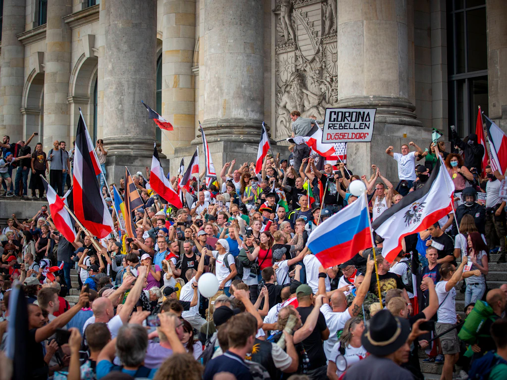 Reichsbürger, Querdenker und andere Spinner sind keine Gefahr für die Demokratie
