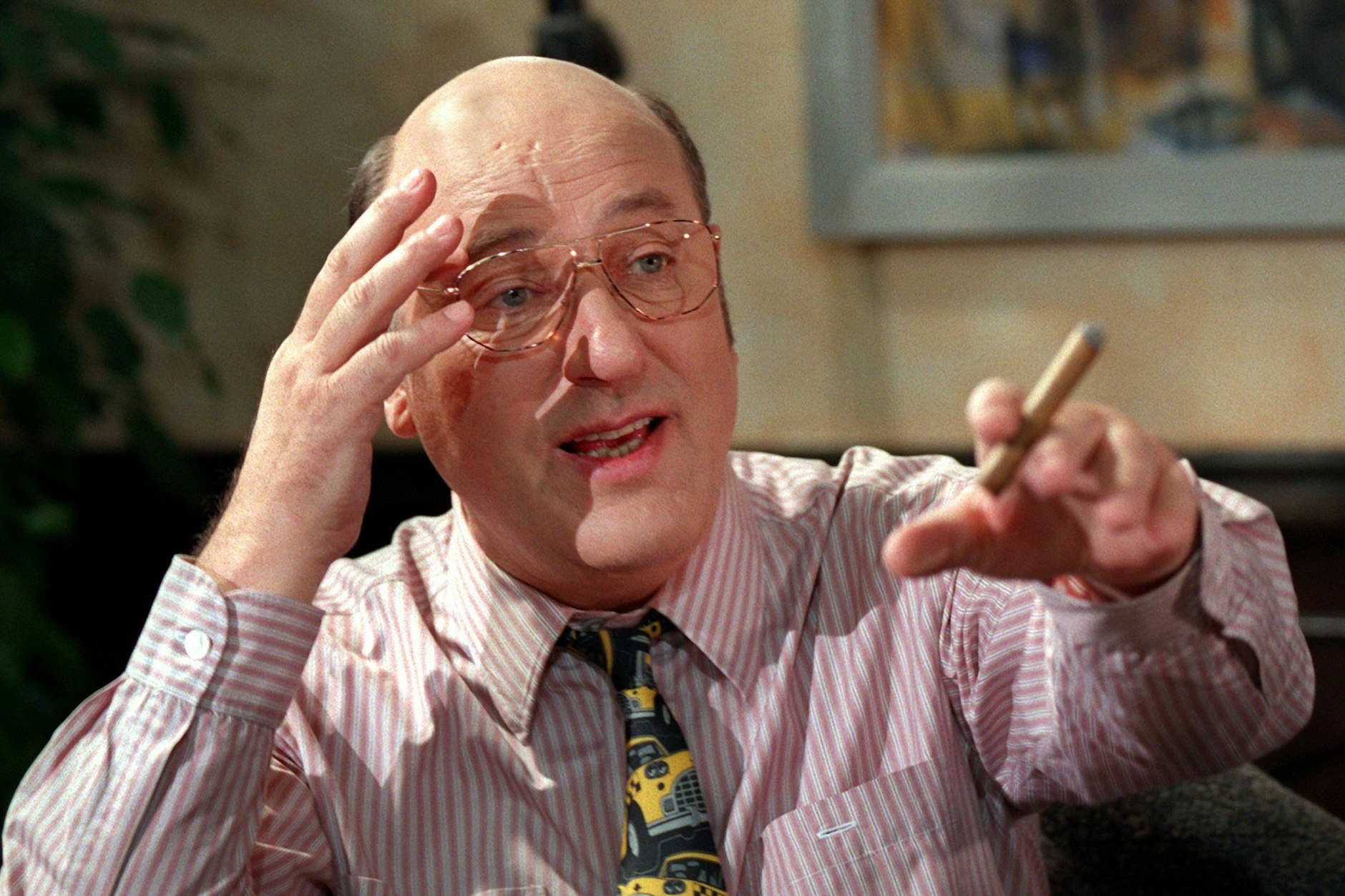 Manfred Krug im Jahr 1997 - als Anwalt in der ARD-Serie Liebling Kreuzberg steht er in jener Zeit wieder ganz oben auf der Erfolgsleiter.