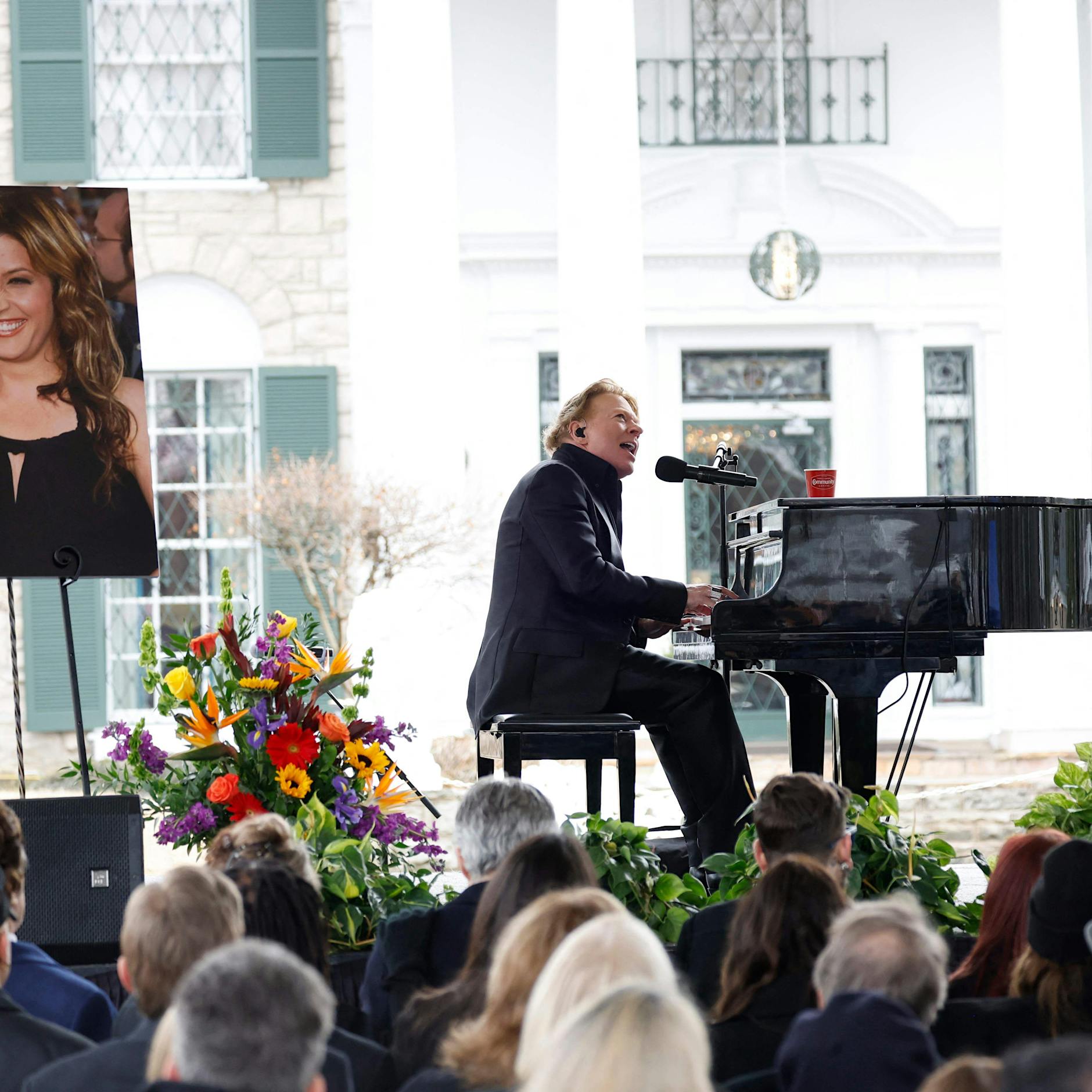 Rührender Abschied! Axl Rose singt „November Rain“ für tote Lisa Marie Presley