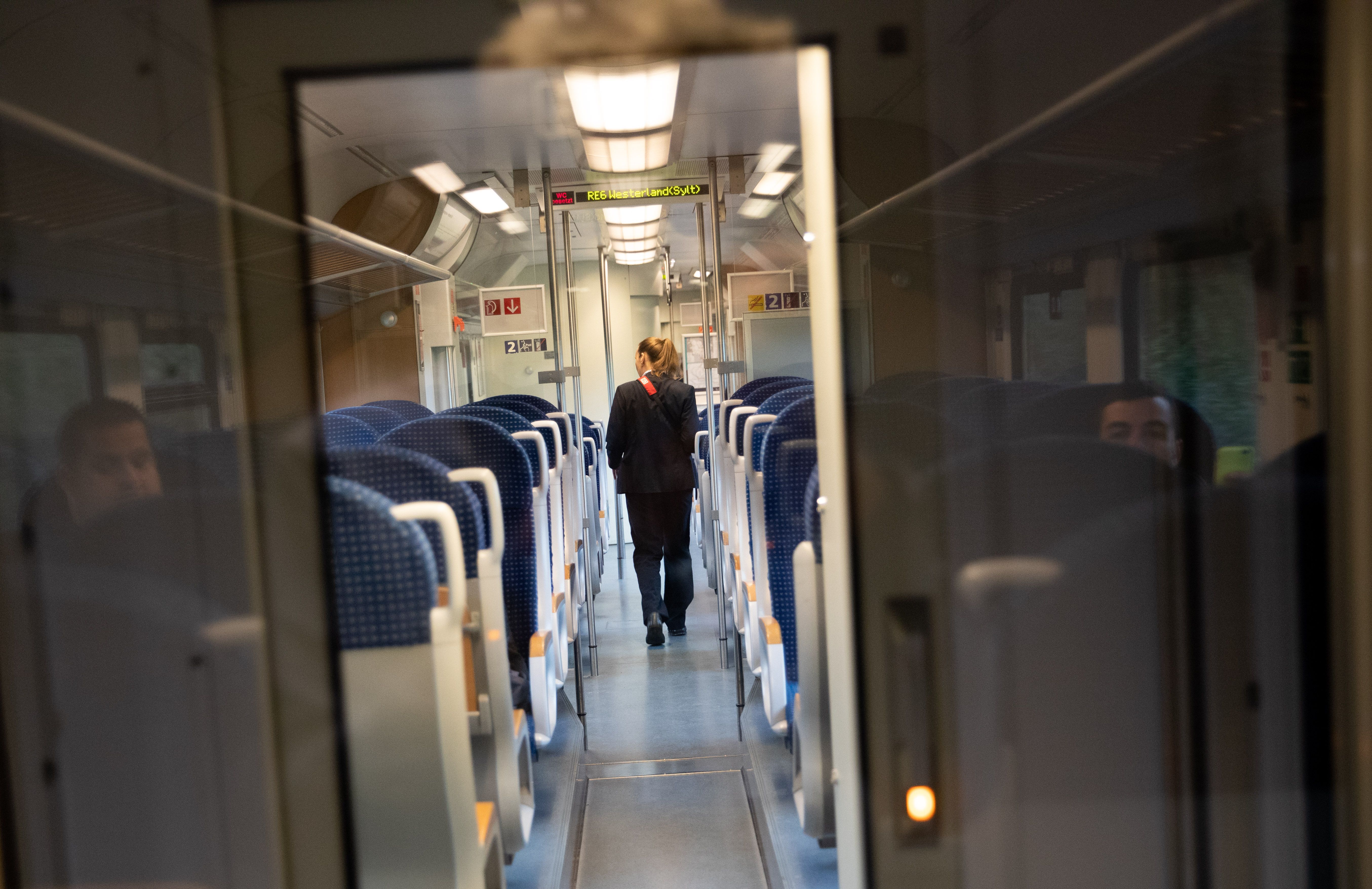 Image - Brutale Bilanz: Über 2000 Übergriffe auf Bahn-Beschäftigte im vergangenen Jahr