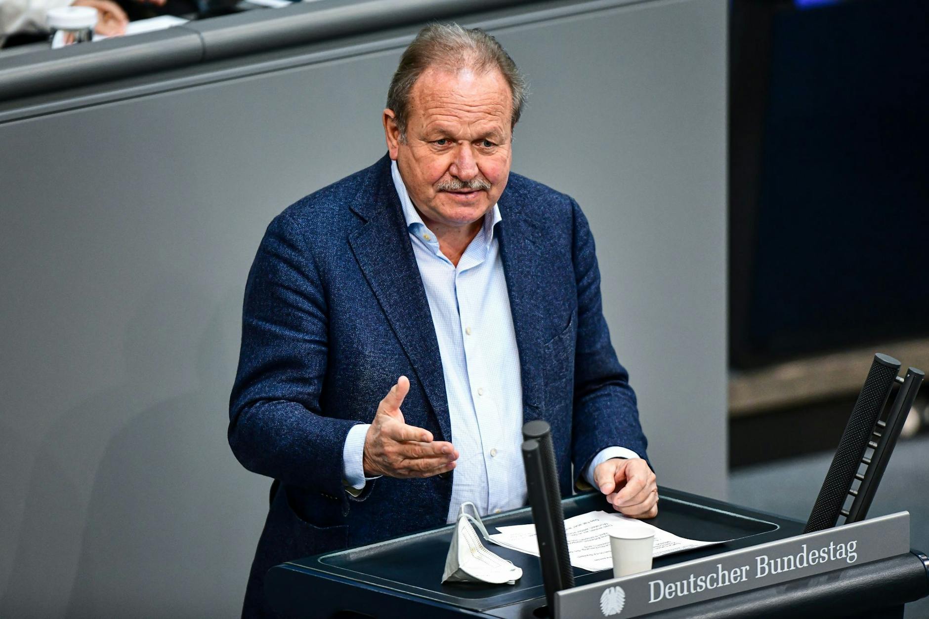ARCHIV - Kritik am geplanten Kapitalstock für die Rente kommt auch vom Grünen-Politiker Frank Bsirske.