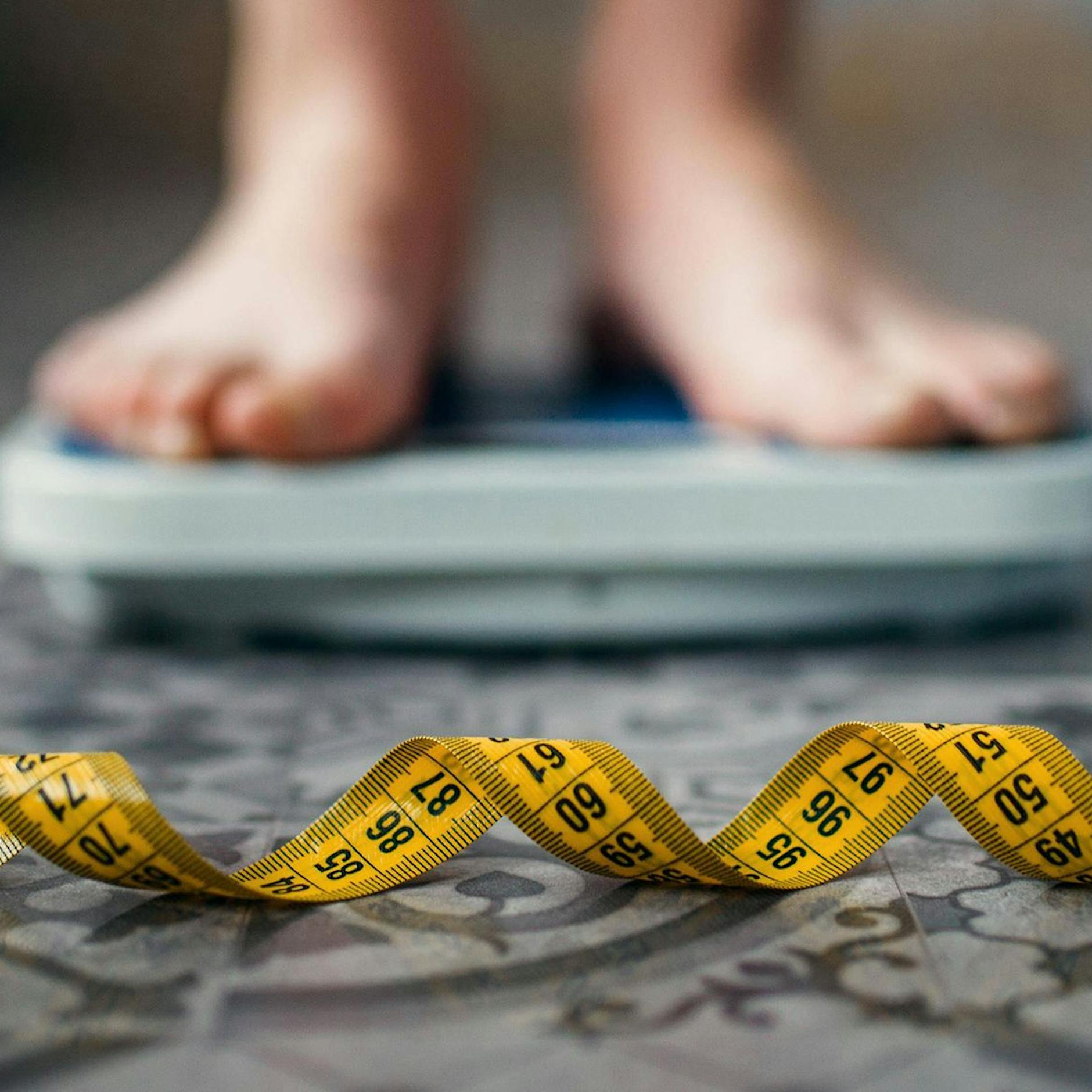 Abnehmen im neuen Jahr: Kalorien zählen hat Tücken! Haben Sie schon einmal 200 Gläser Kirschlikör getrunken?