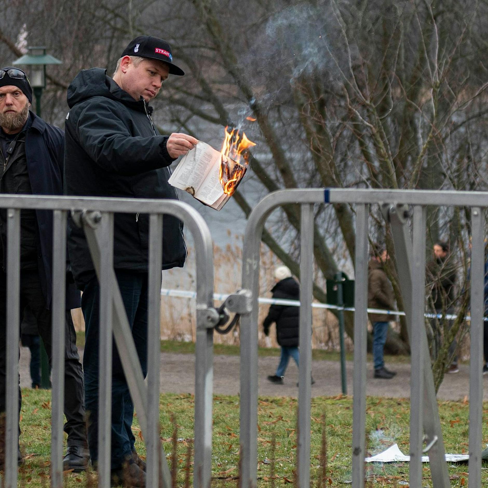 Empörung über Koran-Verbrennung in Schweden