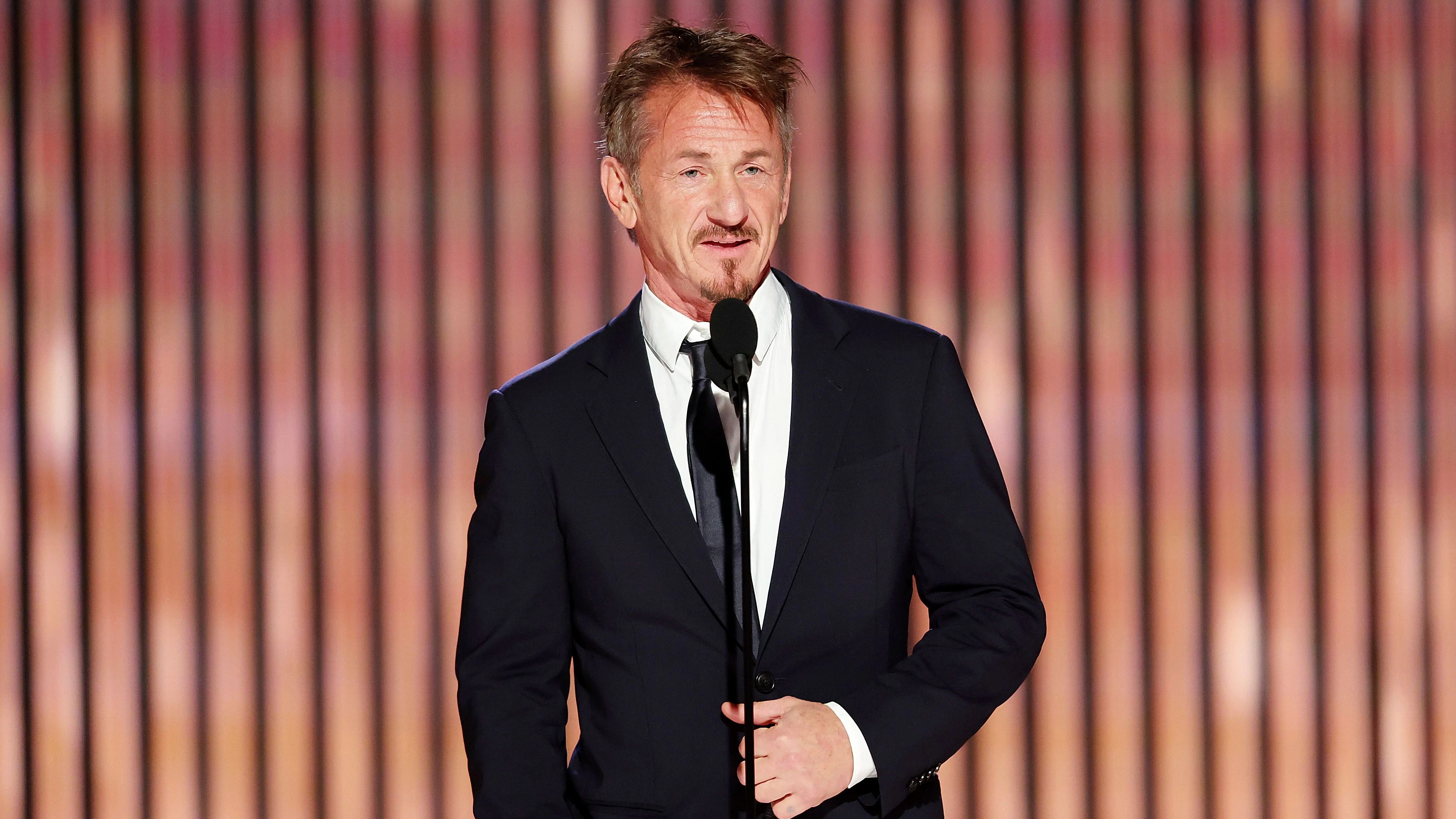 US-Schauspieler und Regisseur Sean Penn stellt auf der Berlinale seine Kriegsdokumentation über die Ukraine vor.