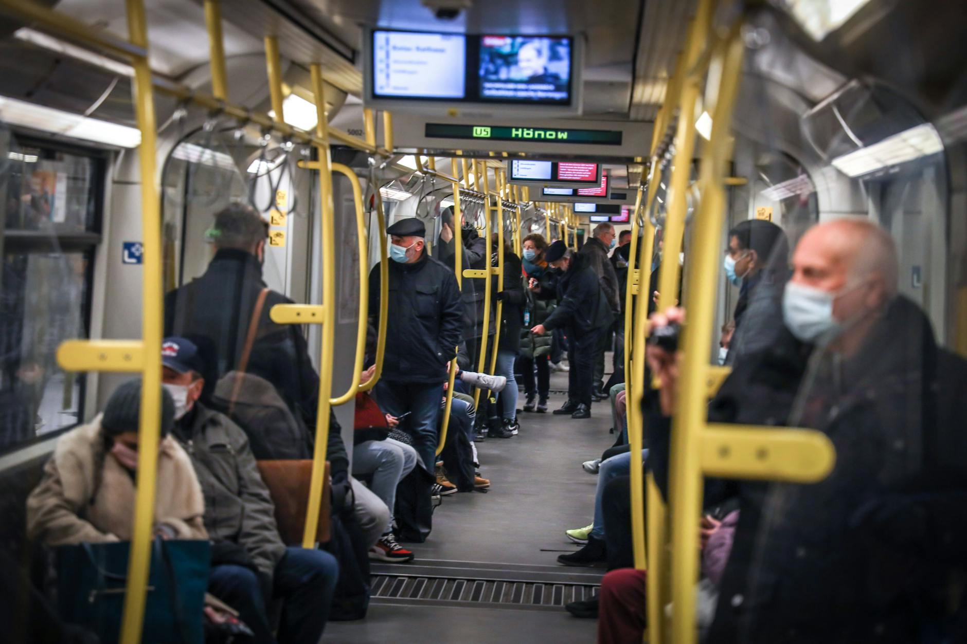 Im Nahverkehr gilt bald das 49-Euro-Ticket. Doch es deuten sich Probleme mit der Abrechnung über die Handy-App an.