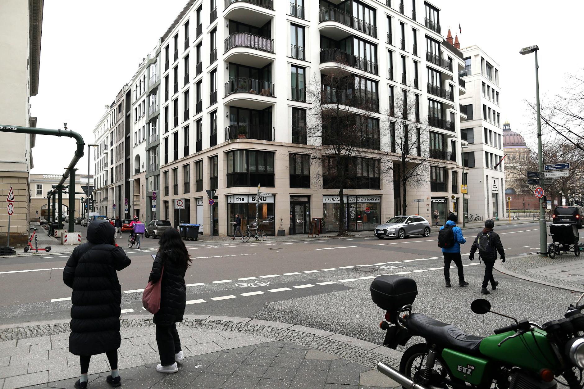 Blick auf die Kronprinzengärten in Mitte: Hier befindet sich das Penthouse, das 2022 bei Immoscout als teuerste Wohnung Deutschlands angeboten wurde.