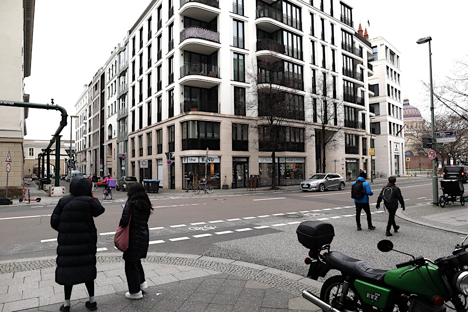 Blick auf die Kronprinzengärten in Mitte: Hier befindet sich das Penthouse, das 2022 bei Immoscout als teuerste Wohnung Deutschlands angeboten wurde.