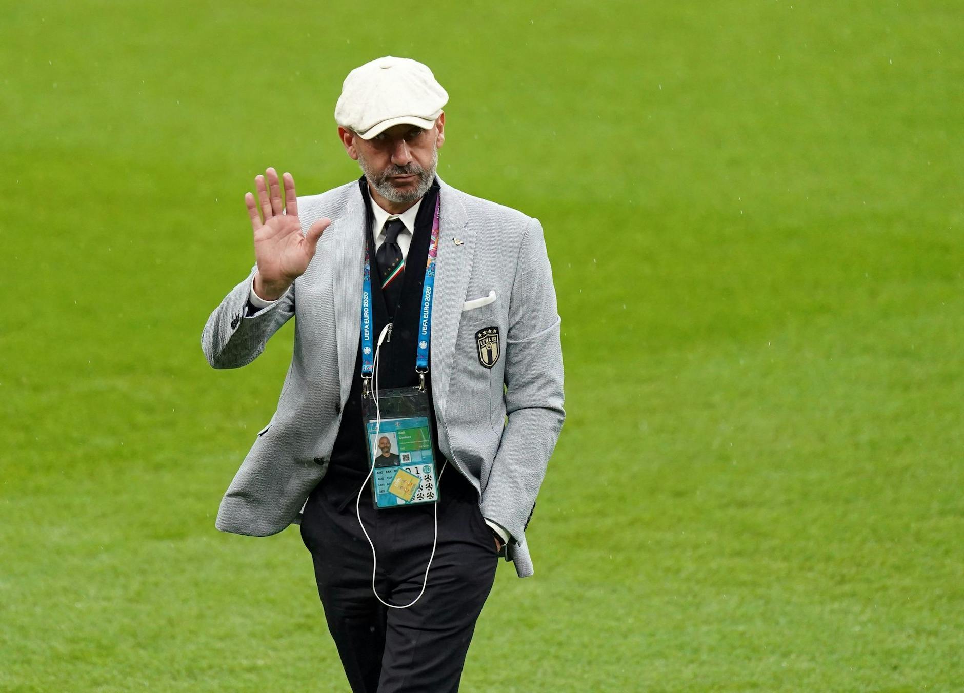 ARCHIV - In Italien entflammt nach dem Tod von Gianluca Vialli eine Debatte über Doping im Fußball. pa