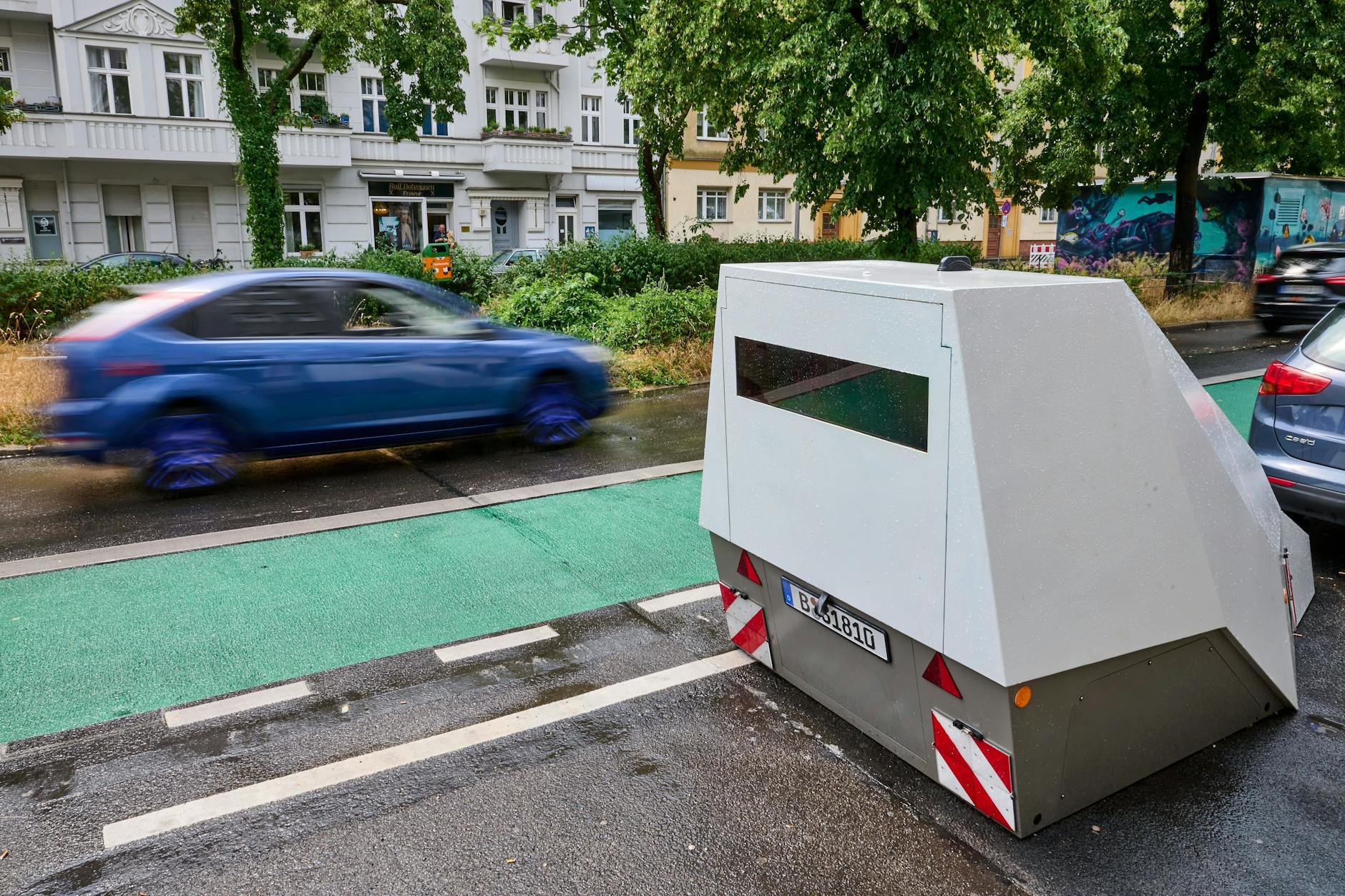 Von diesen mobilen Blitzern will Berlin noch viel mehr anschaffen.