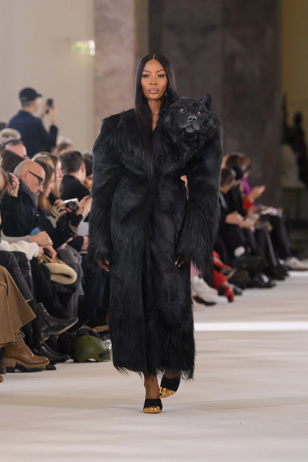 Schiaparelli Couture: Paris hat jetzt auch einen falschen Wolf