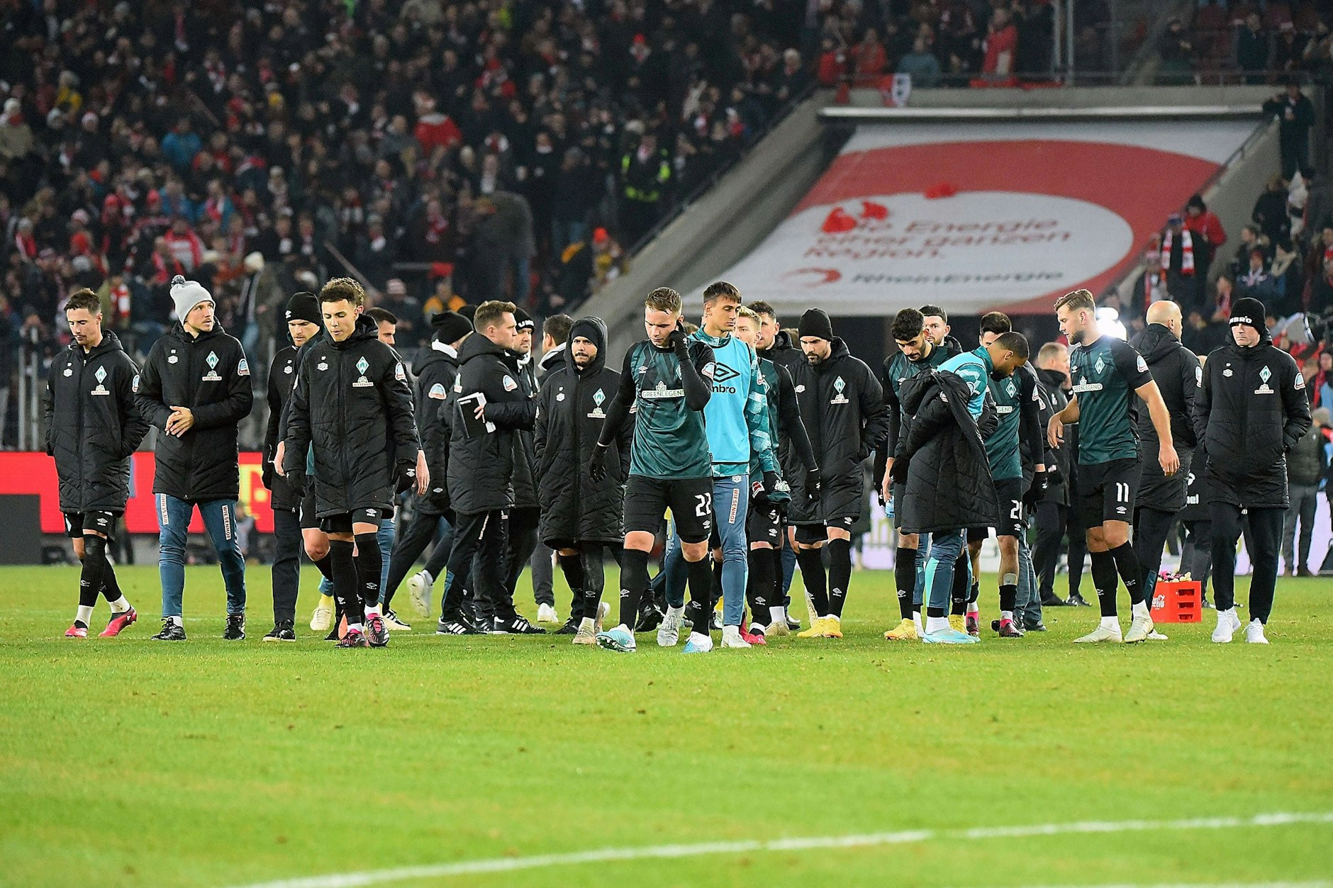 Werder Bremen ging am Sonnabend mit 1:7 beim 1. FC Köln unter.