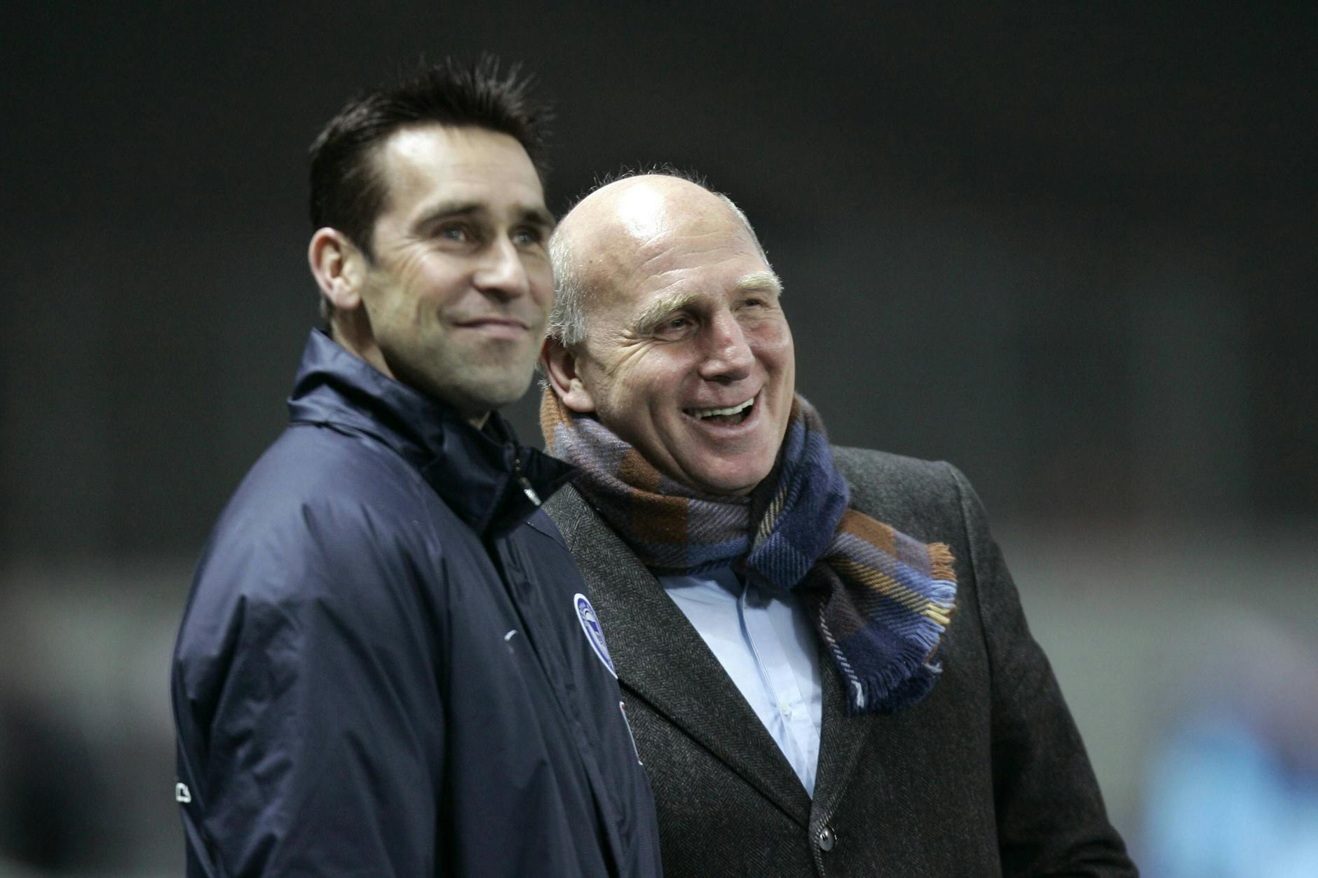 Manager Dieter Hoeneß und sein Assistent Michel Preetz