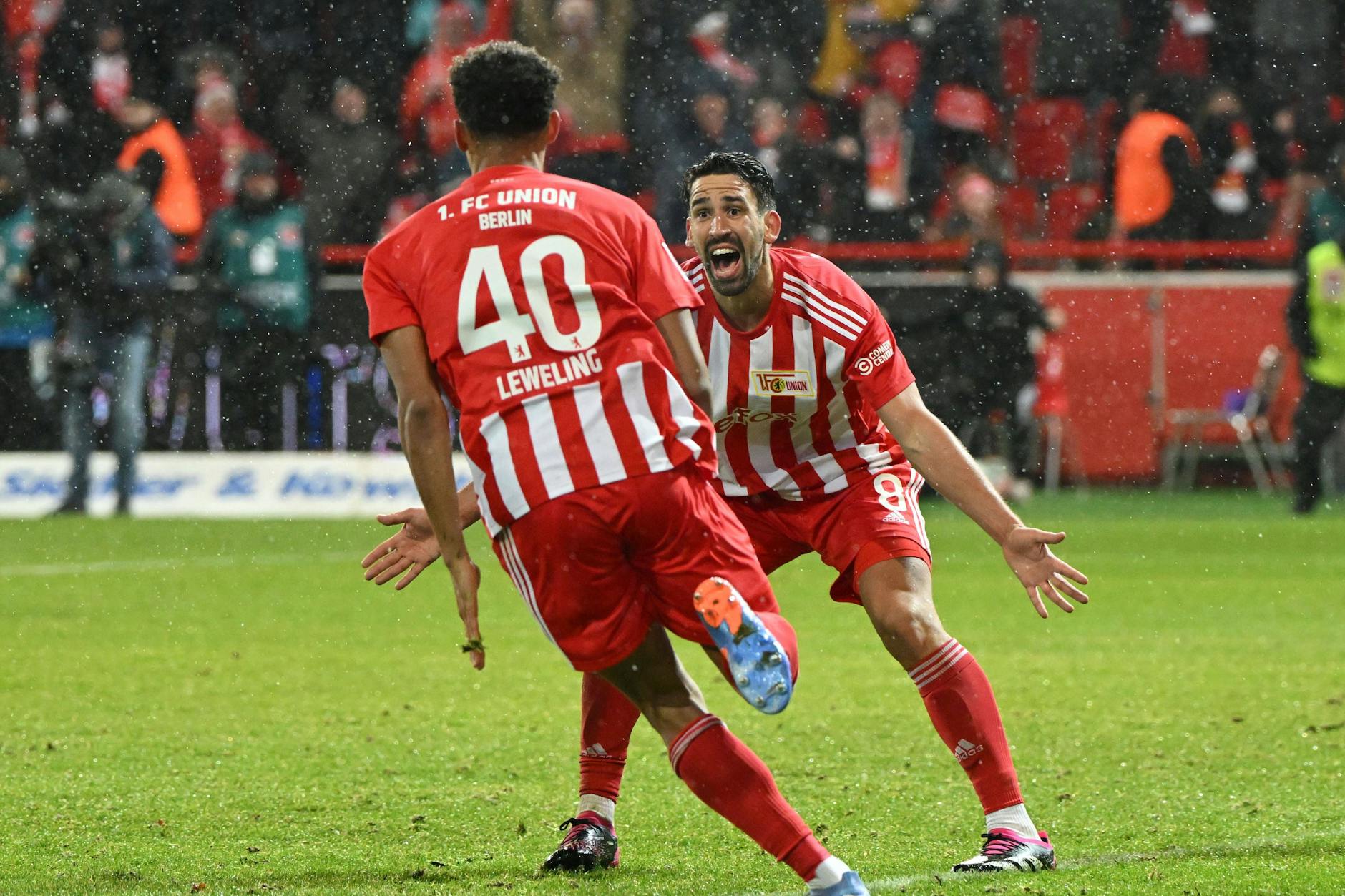 Jubeln Jamie Leweling und Rani Khedira (r.) auch am Mittwoch in Bremen?
