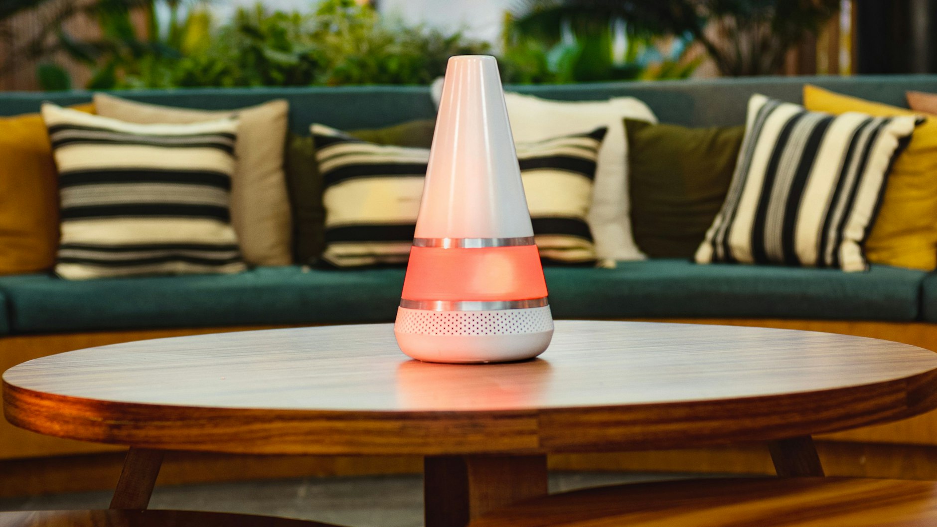 Supercomputer Lana passt auf, dass bei „Too Hot To Handle“ weder geknutscht noch gefummelt wird.