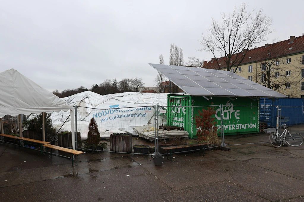 Stadtmission: Traglufthalle für Obdachlose einsatzbereit