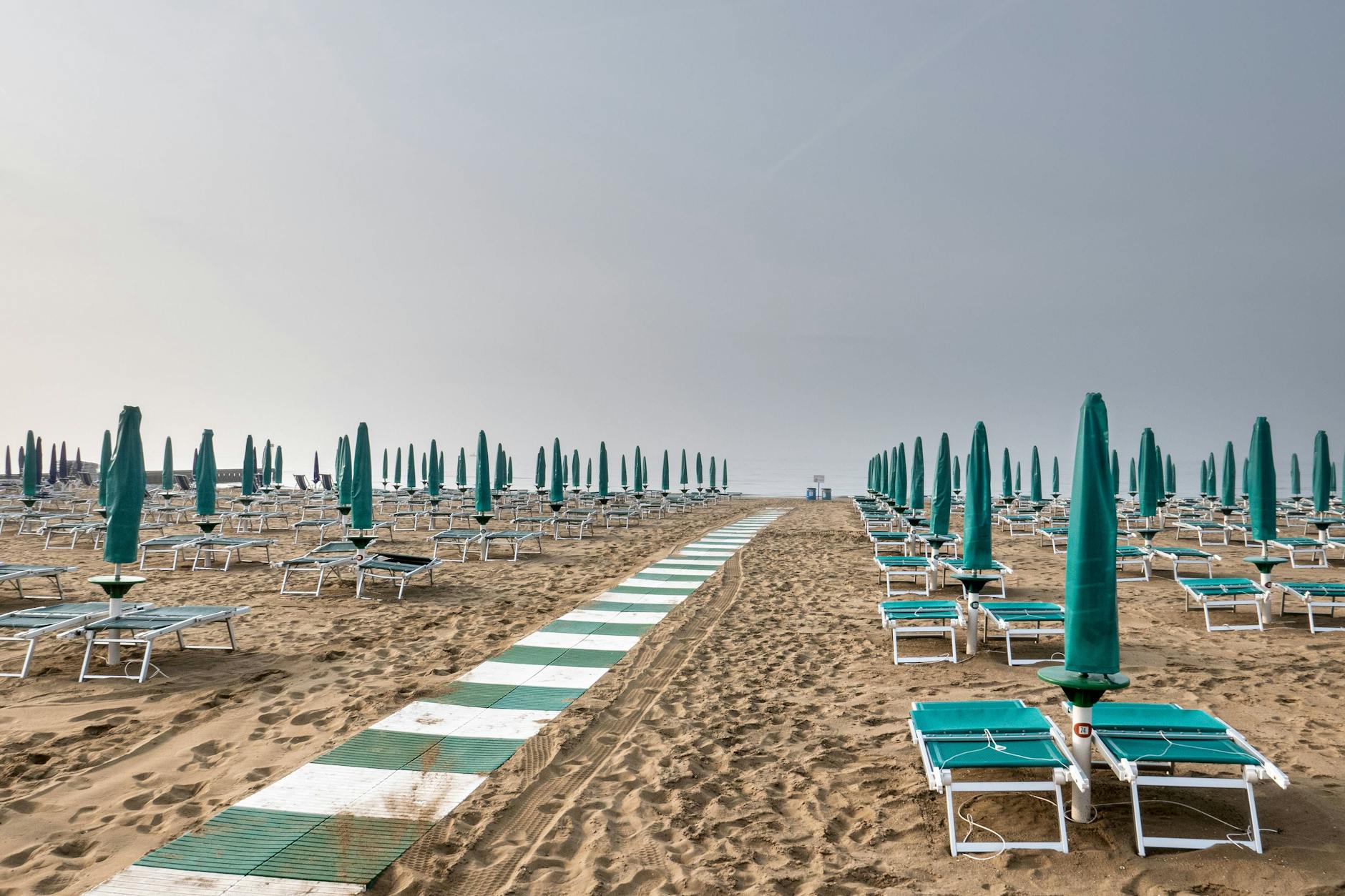 Eine frühe Buchung des Sommerurlaubs lohnt sich wohl in diesem Jahr ganz besonders: Tui rechnet im Sommer mit höheren Preisen und verringerten Kapazitäten bei kurzfristigen Reisebuchungen.