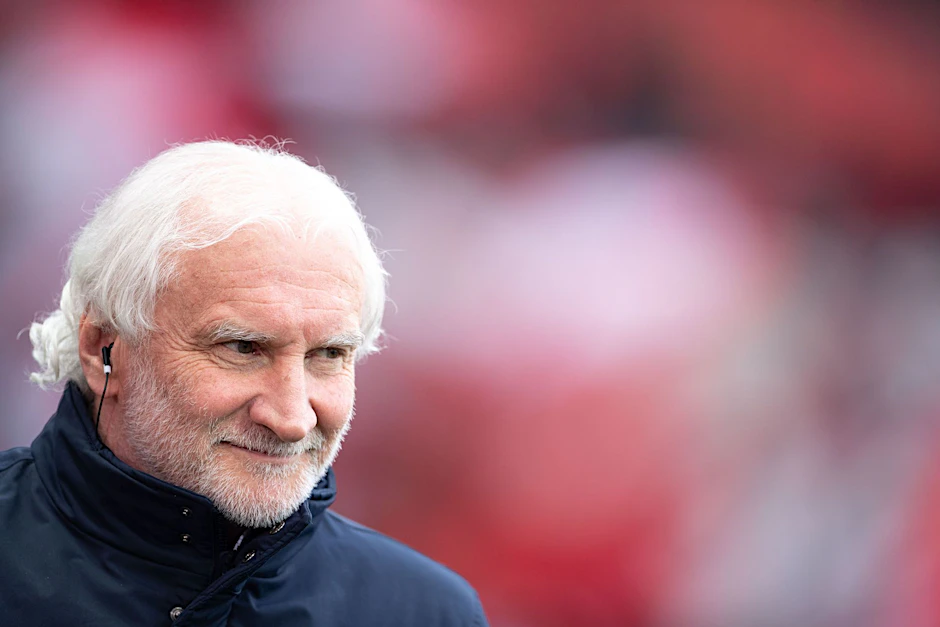 ARCHIV - Sieht das DFB-Team im Favoritenkreis bei der Katar-WM: Rudi Völler.   - Nutzung nur nach schriftlicher Vereinbarung mit der dpa