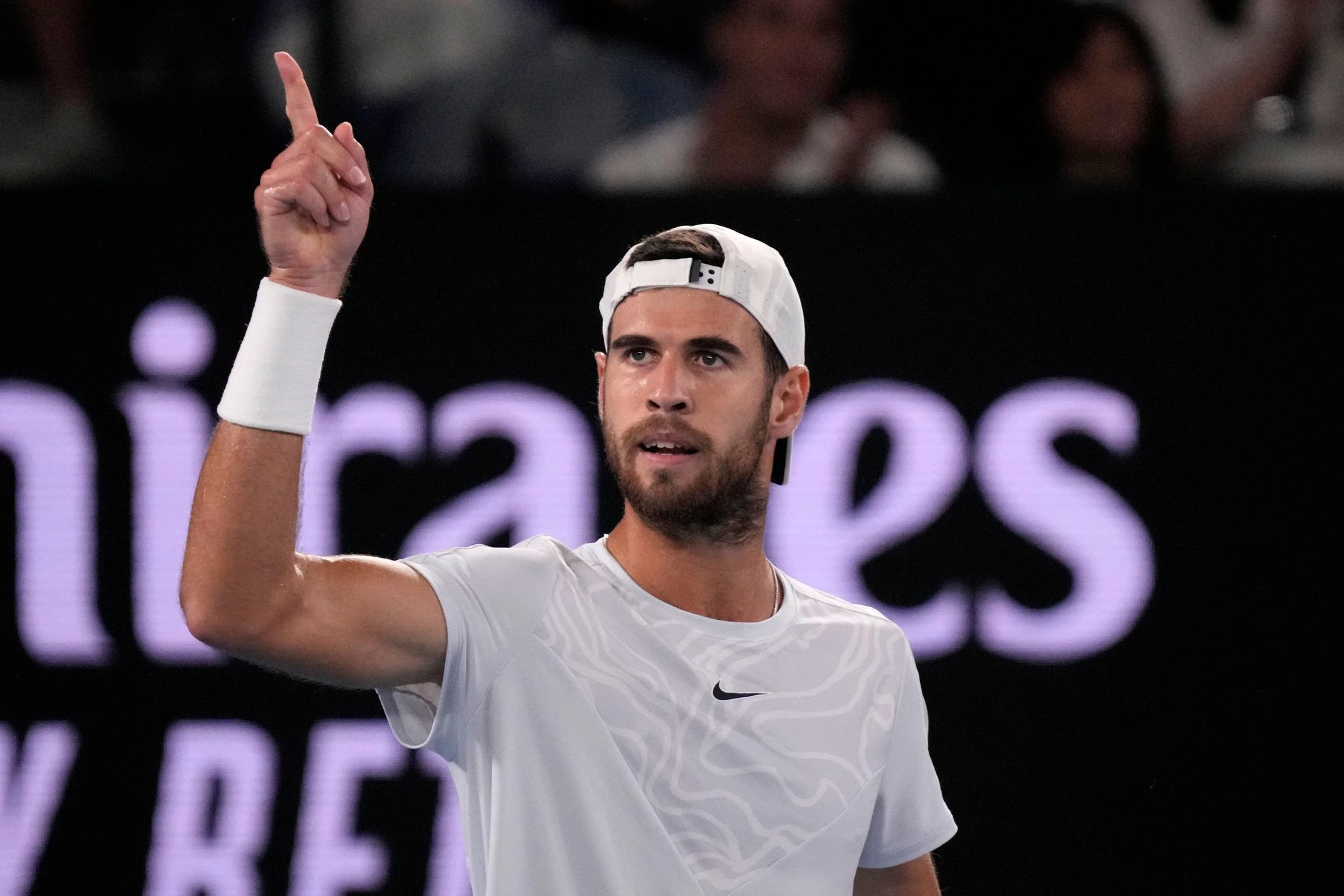 Steht bei den Australian Open im Halbfinale: Karen Chatschanow.  