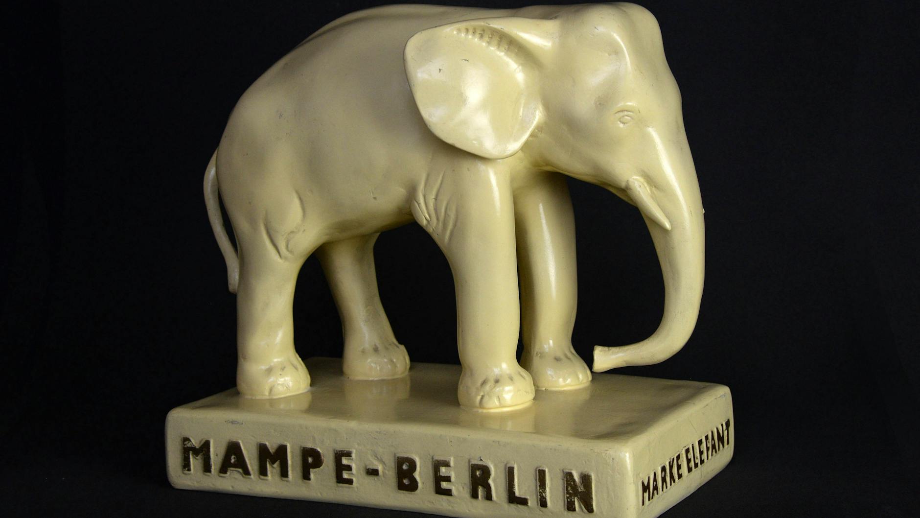 Mampe Elefantenfigur aus den 1950ern. 