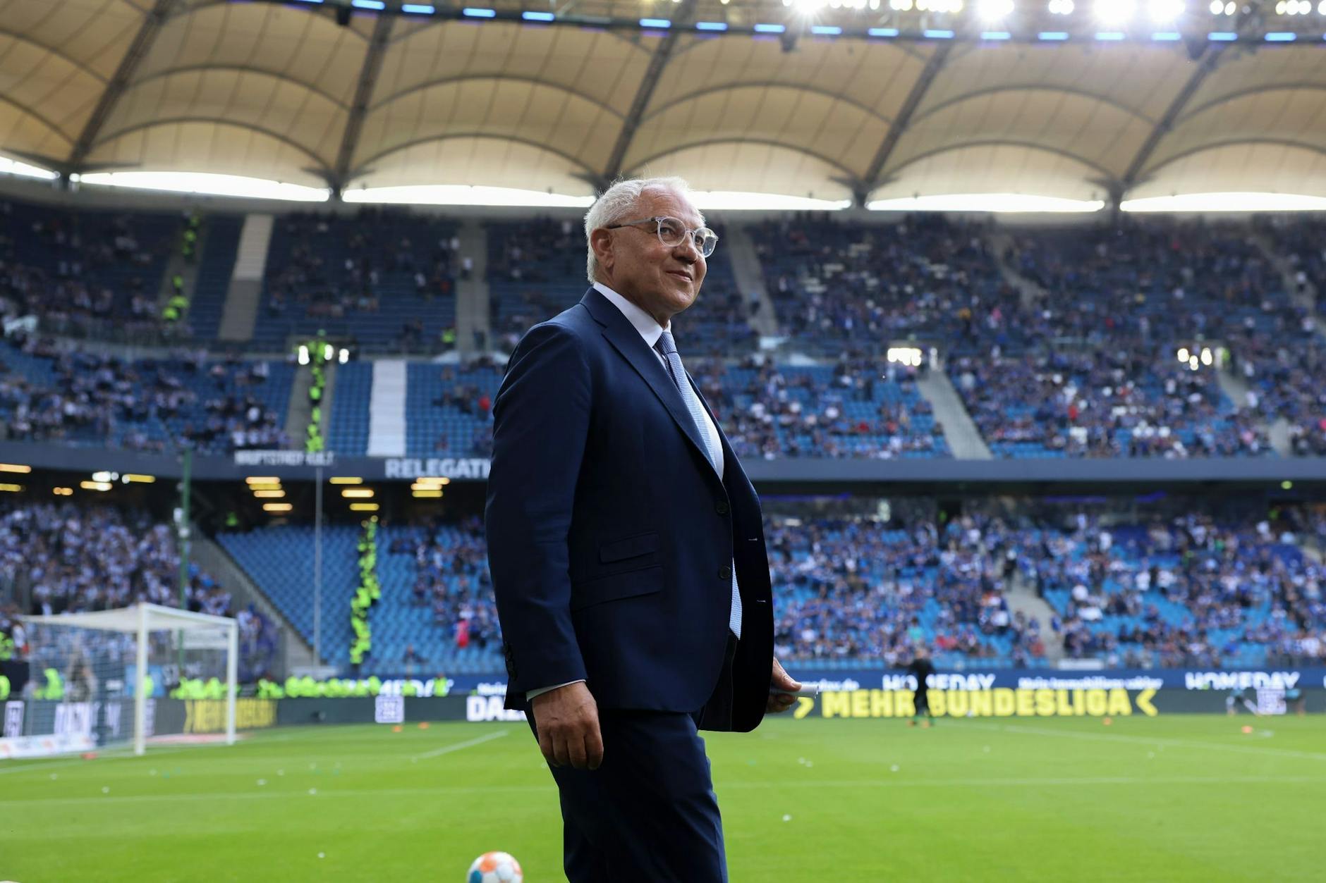 Felix Magath rettete Hertha BSC vergangene Saison vor dem Abstieg, er verfolgt das sportliche Geschehen in Berlin nun aus der Distanz.