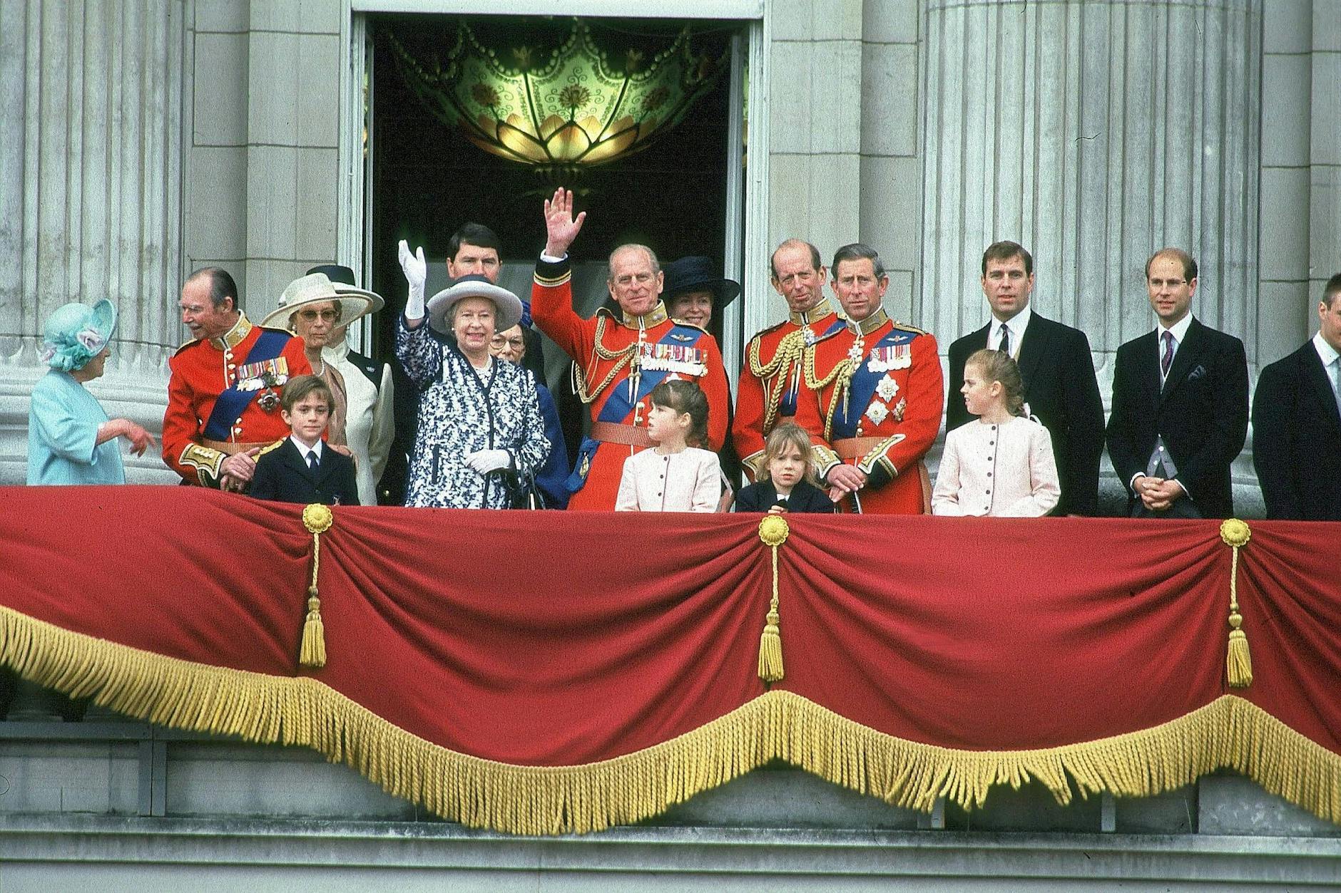 Hallo, wir sind’s! Die königliche Familie im Jahr 2001.