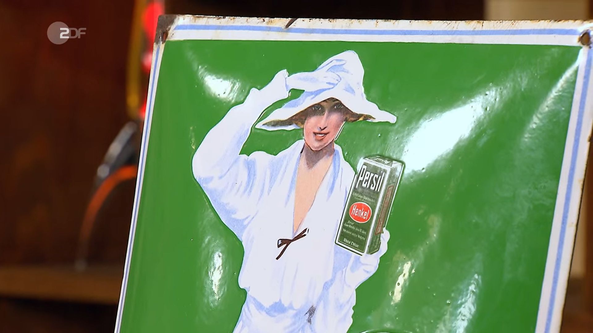 Image - Preis-Schlacht bei „Bares für Rares“: Der Händlerraum bebt – die Antiquitäten-Profis zocken um eine „Weiße Dame“