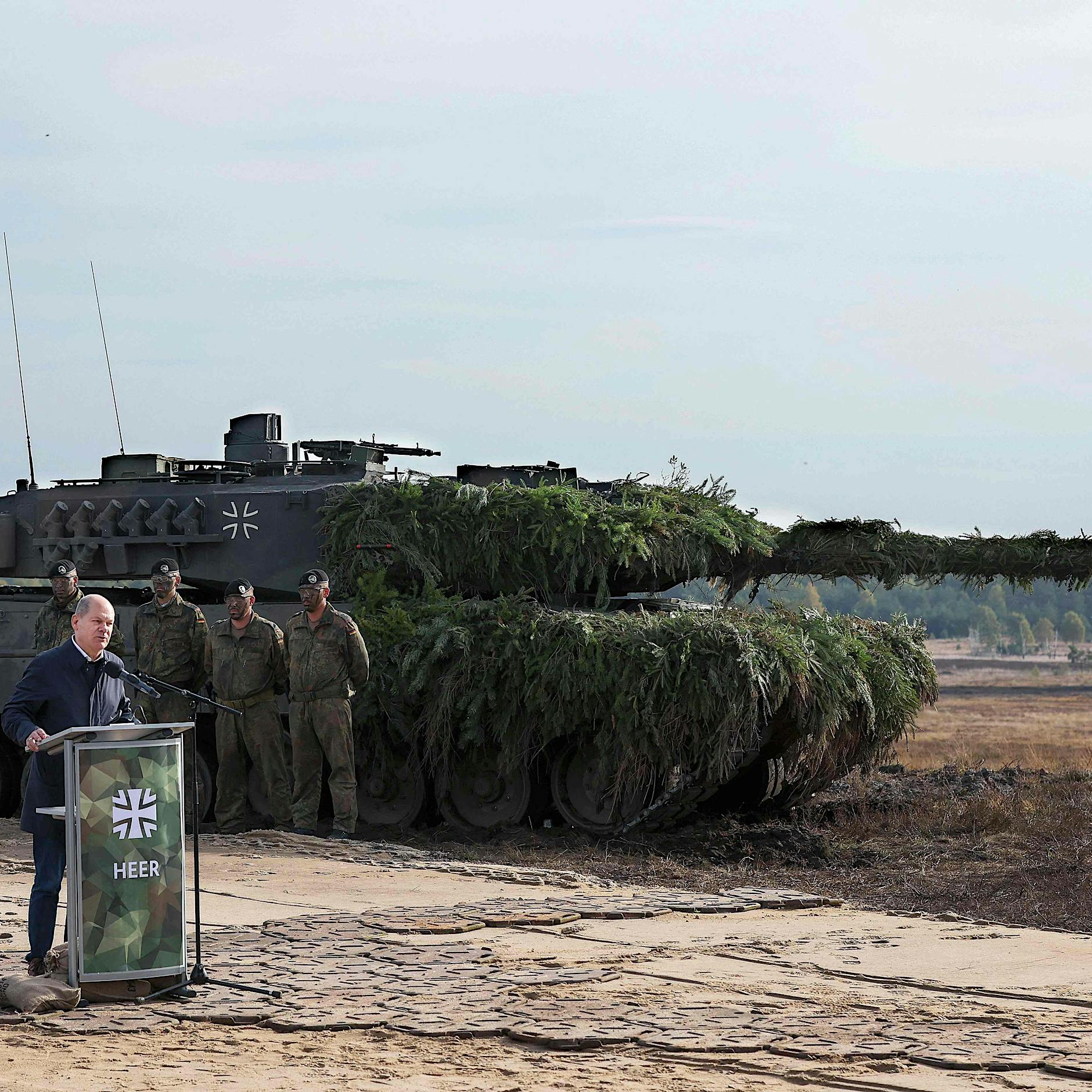 Ukraine-Krieg: Deutschlands Hobbygeneräle