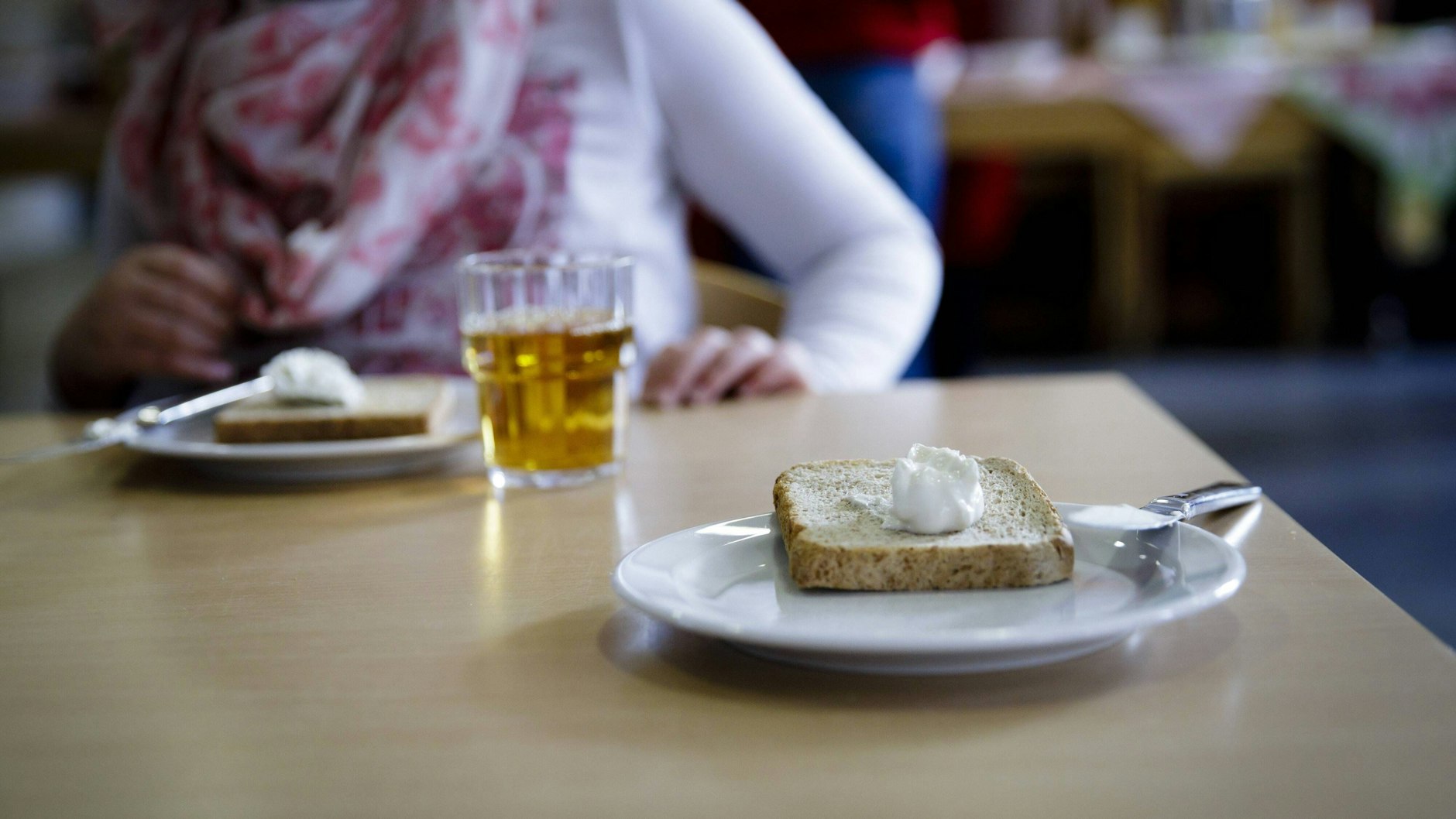 Für gesunde Mahlzeiten reicht das Geld in Familien, die armutsgefährdet sind, oft nicht aus.