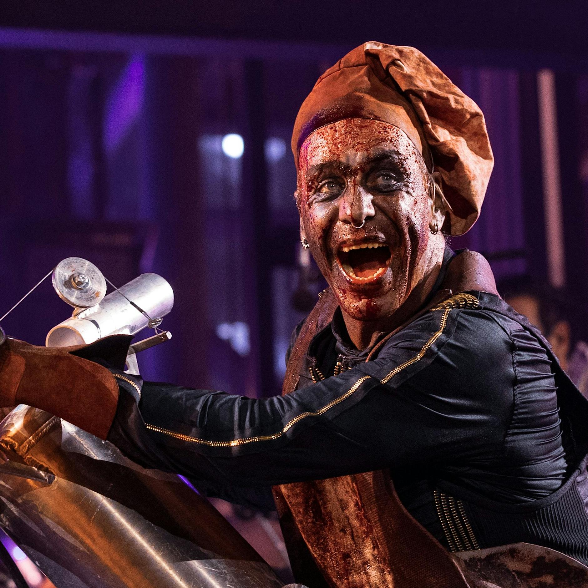 Rammstein-Frontmann Till Lindemann: Blut und Schmerzen! DAS ist sein neues Riesen-Tattoo – doch einige können es nicht glauben