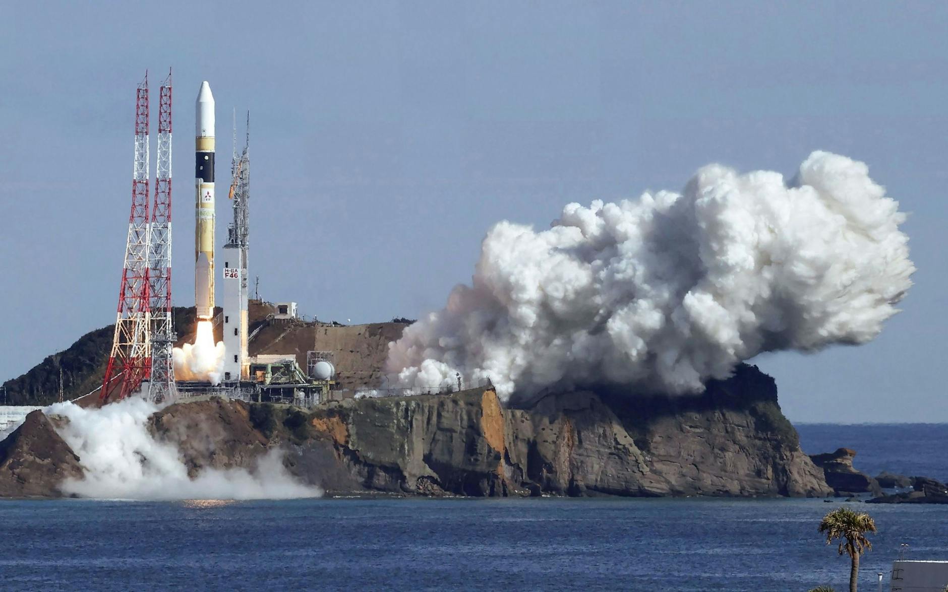 10, 9, 8...: Japan hat erfolgreich eine Rakete mit einem staatlichen Aufklärungssatelliten gestartet, der unter anderem Bewegungen in militärischen Anlagen in Nordkorea beobachten soll.