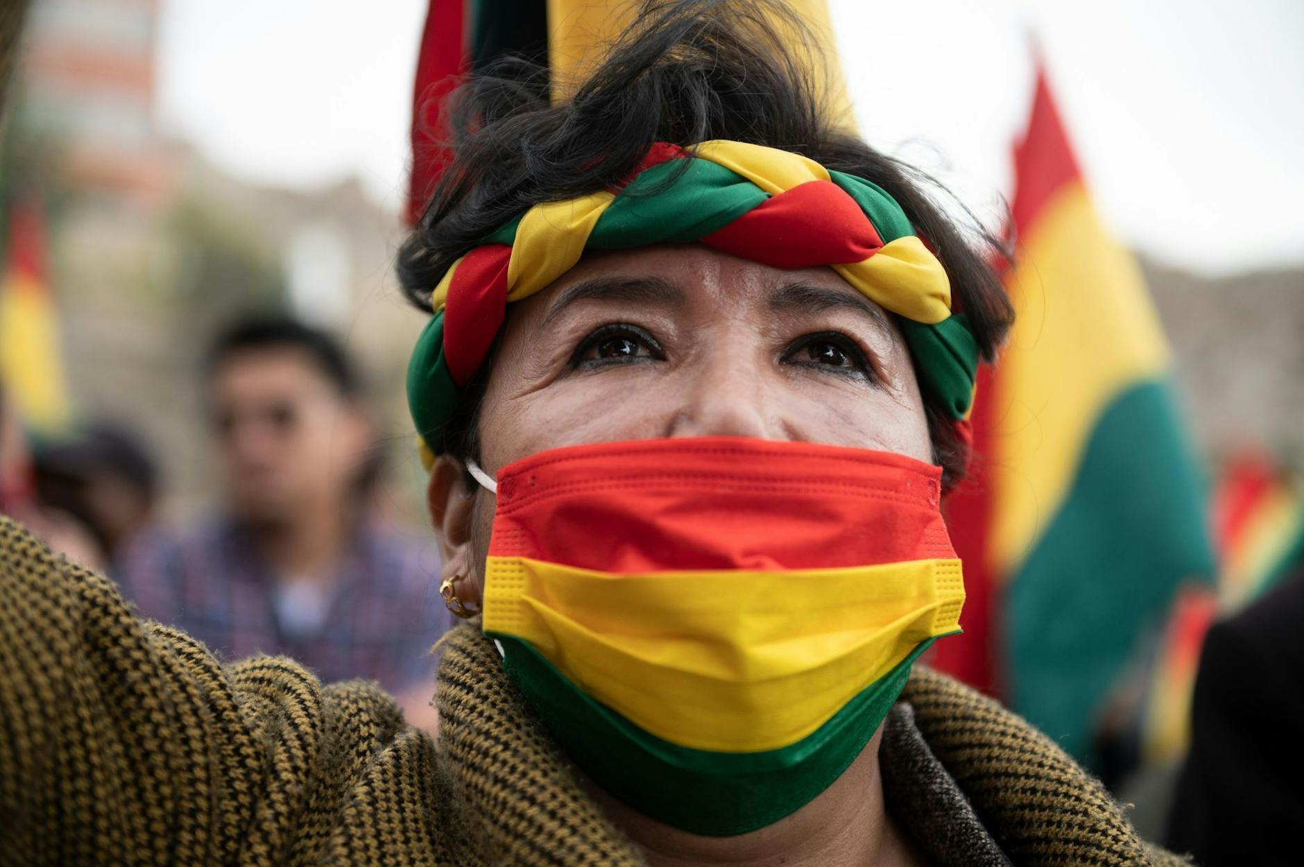 Bei Protesten im bolivianischen La Paz wird die Freilassung mehrerer Politiker gefordert. Der Oppositionsführer wurde wegen Beteiligung an einem mutmaßlichen Staatsstreich verhaftet.