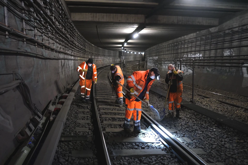 Warum ist der S-Bahn-Tunnel so lange gesperrt? Jetzt antwortet die DB