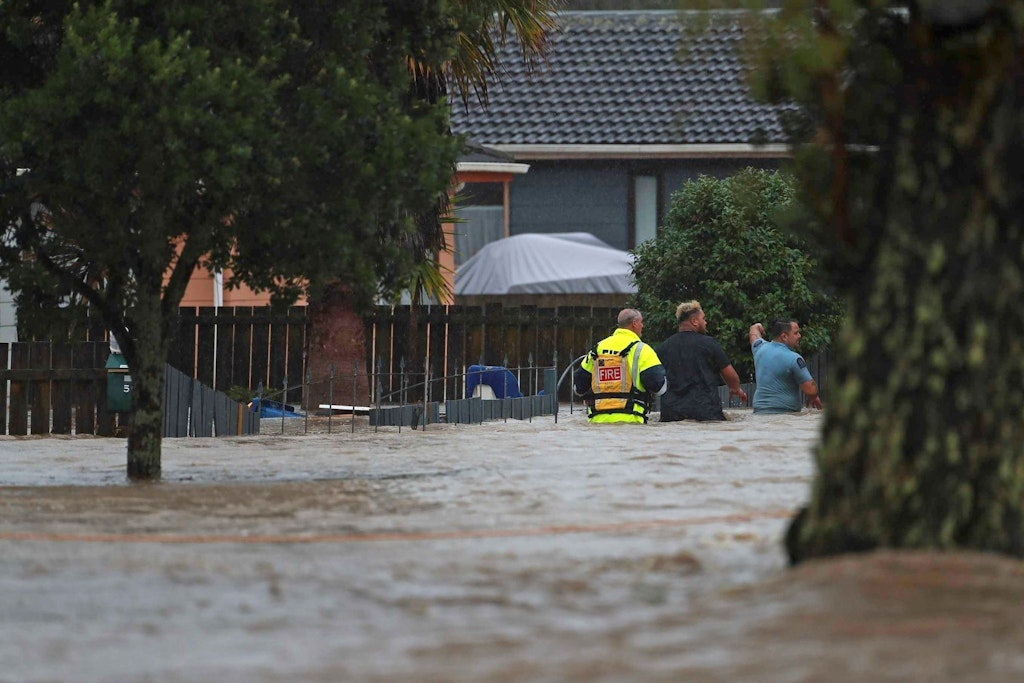 Neuseelands größte Stadt Auckland unter Wasser