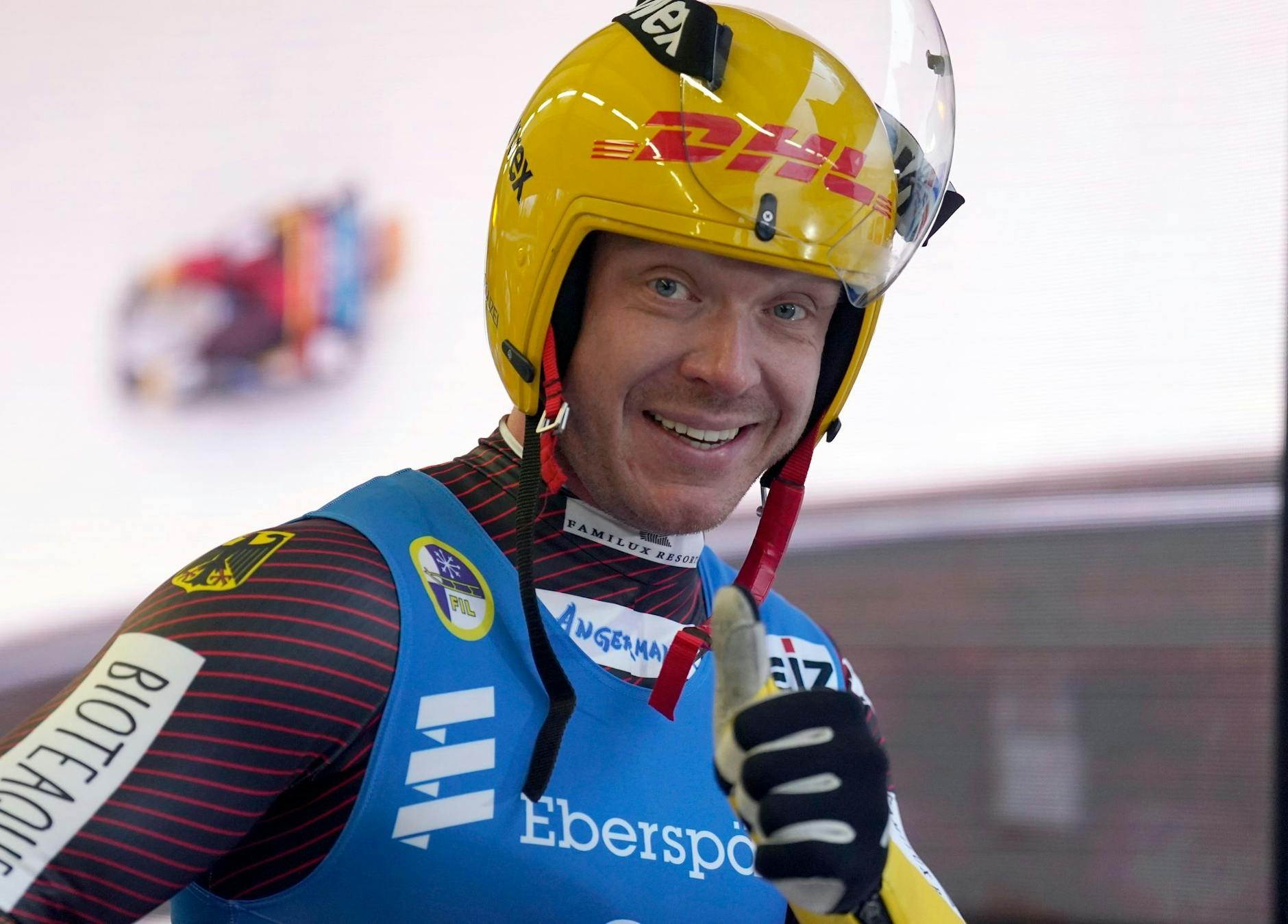 ARCHIV - Hat bei der Heim-WM nicht nur das Sportliche im Blick: Felix Loch.