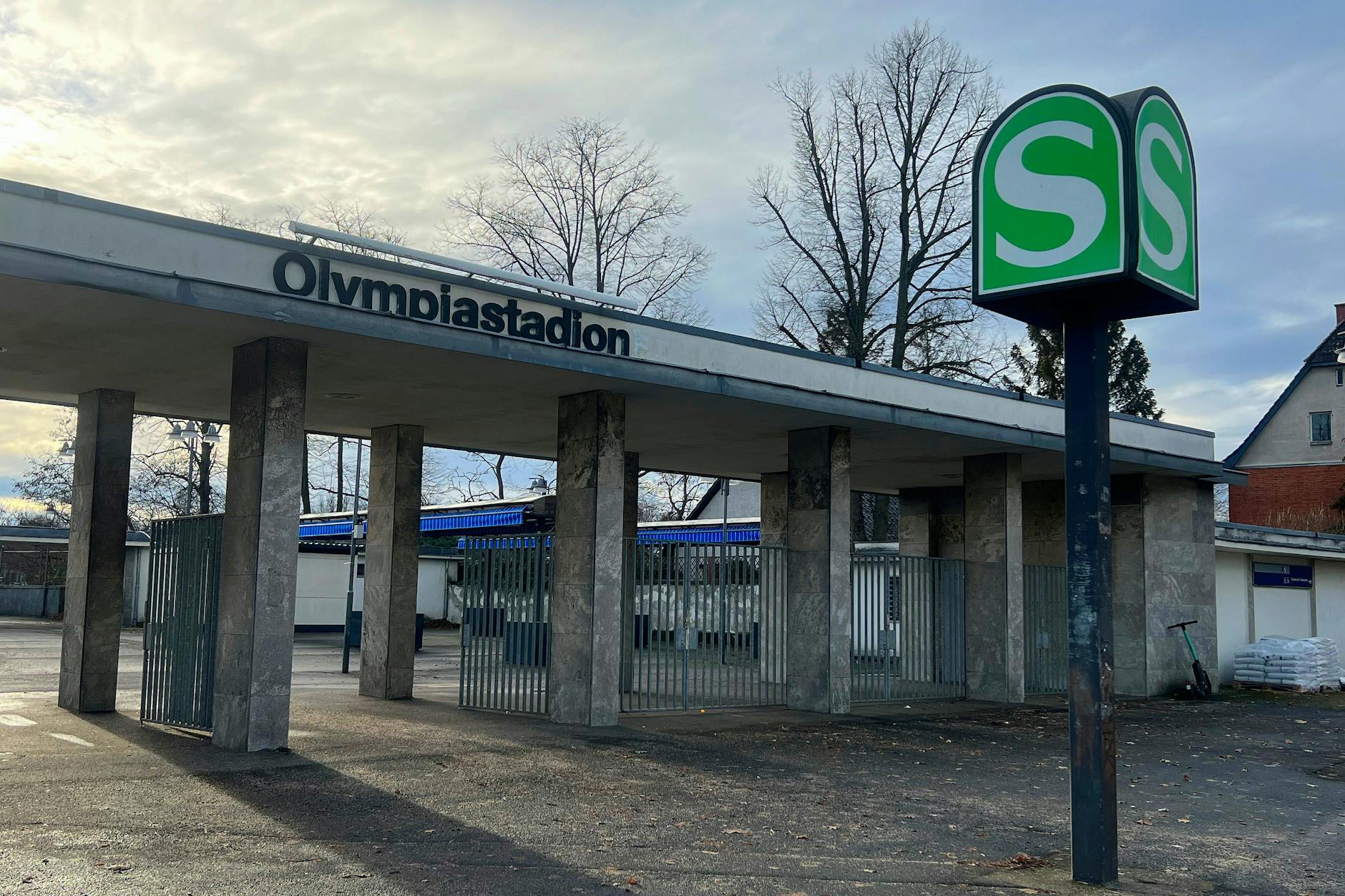 Hertha BSC und Union Berlin erwarten, dass viele Fans vor allem mit der S-Bahn anreisen werden.