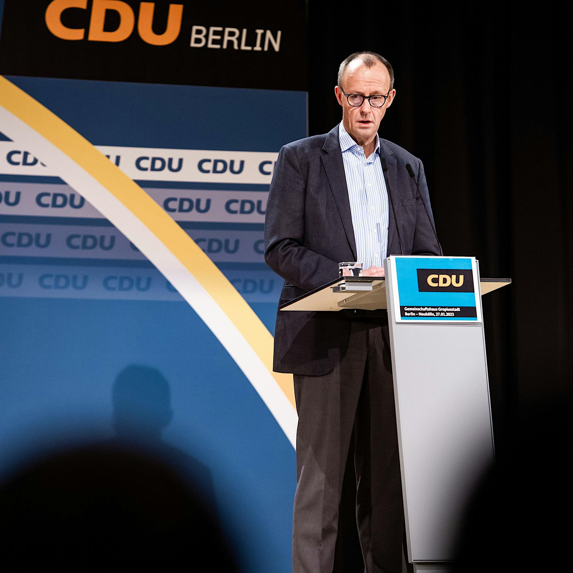 Besucher verließen empört den Saal: Wie Friedrich Merz in Neukölln für einen Eklat sorgte