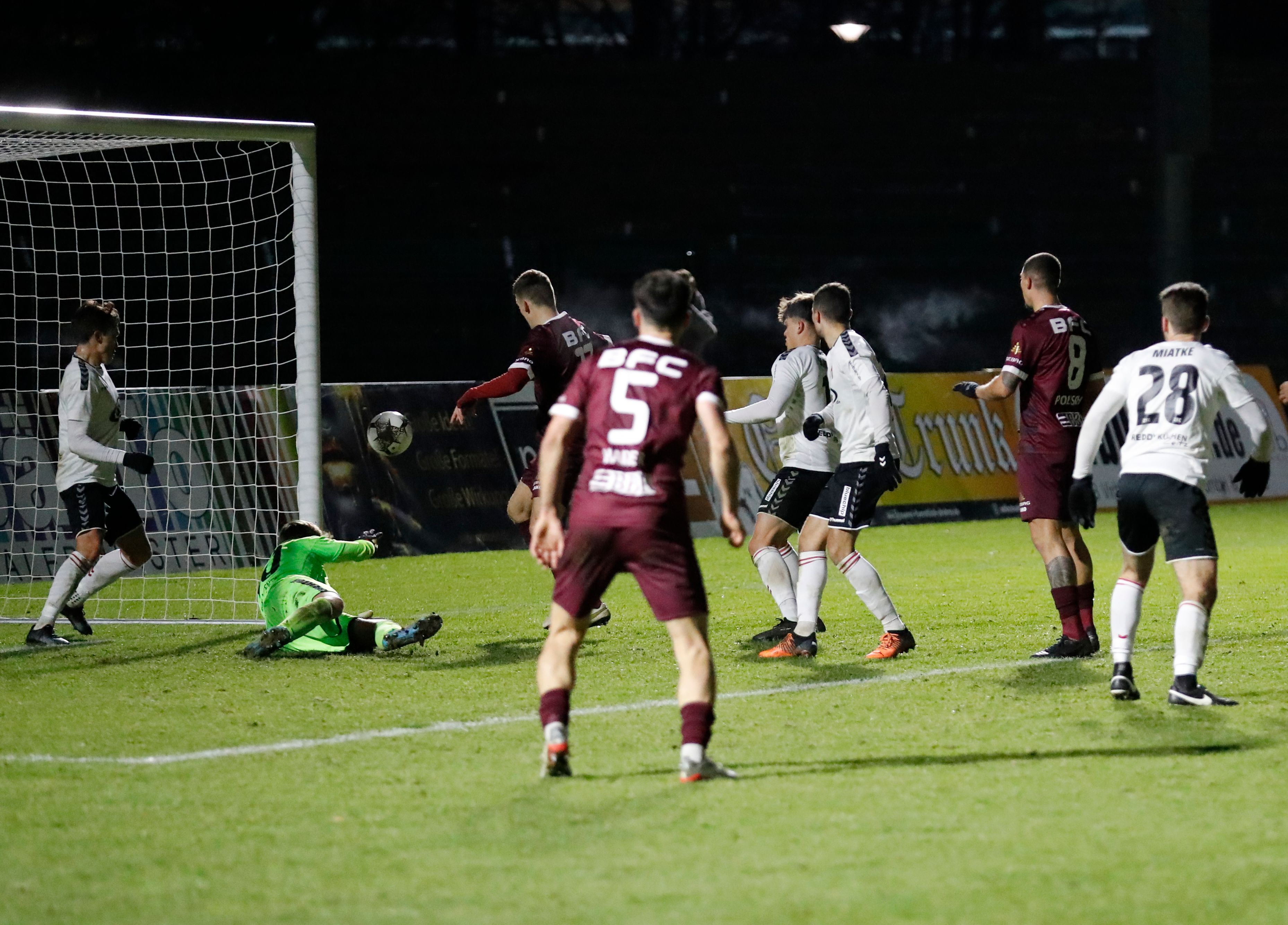 Image - Abwehrmänner auf Abwegen! Haider und Reher retten Dynamo den Sieg gegen Meuselwitz