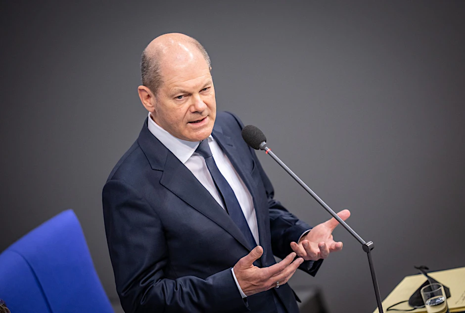 Bundeskanzler Olaf Scholz mischt beim Berliner Wahlkampf mit.