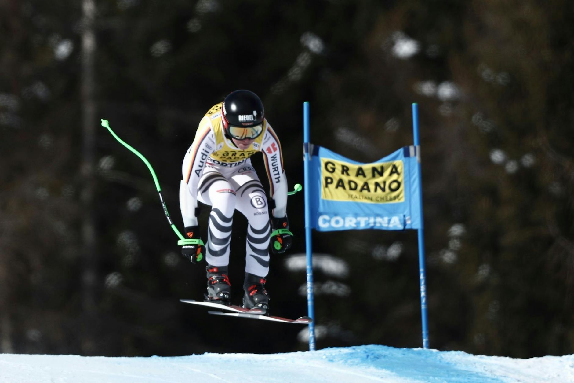 Skirennfahrerin Kira Weidle kam im Super-G in Cortina d'Ampezzo auf Platz neun.